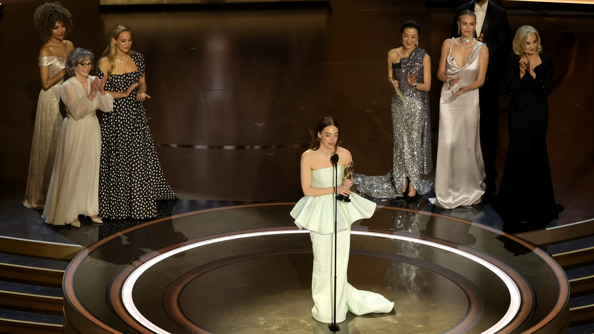 Найяскравіші моменти церемонії вручення премії «Оскар-2024», які ви могли пропустити