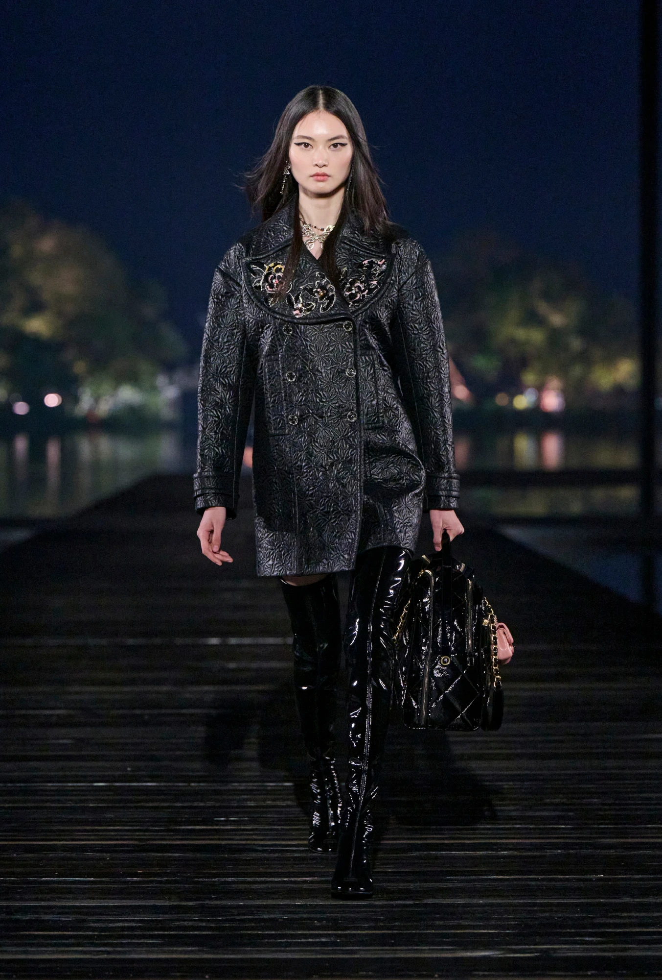 Як минув показ Chanel Métiers d’art 2024/25