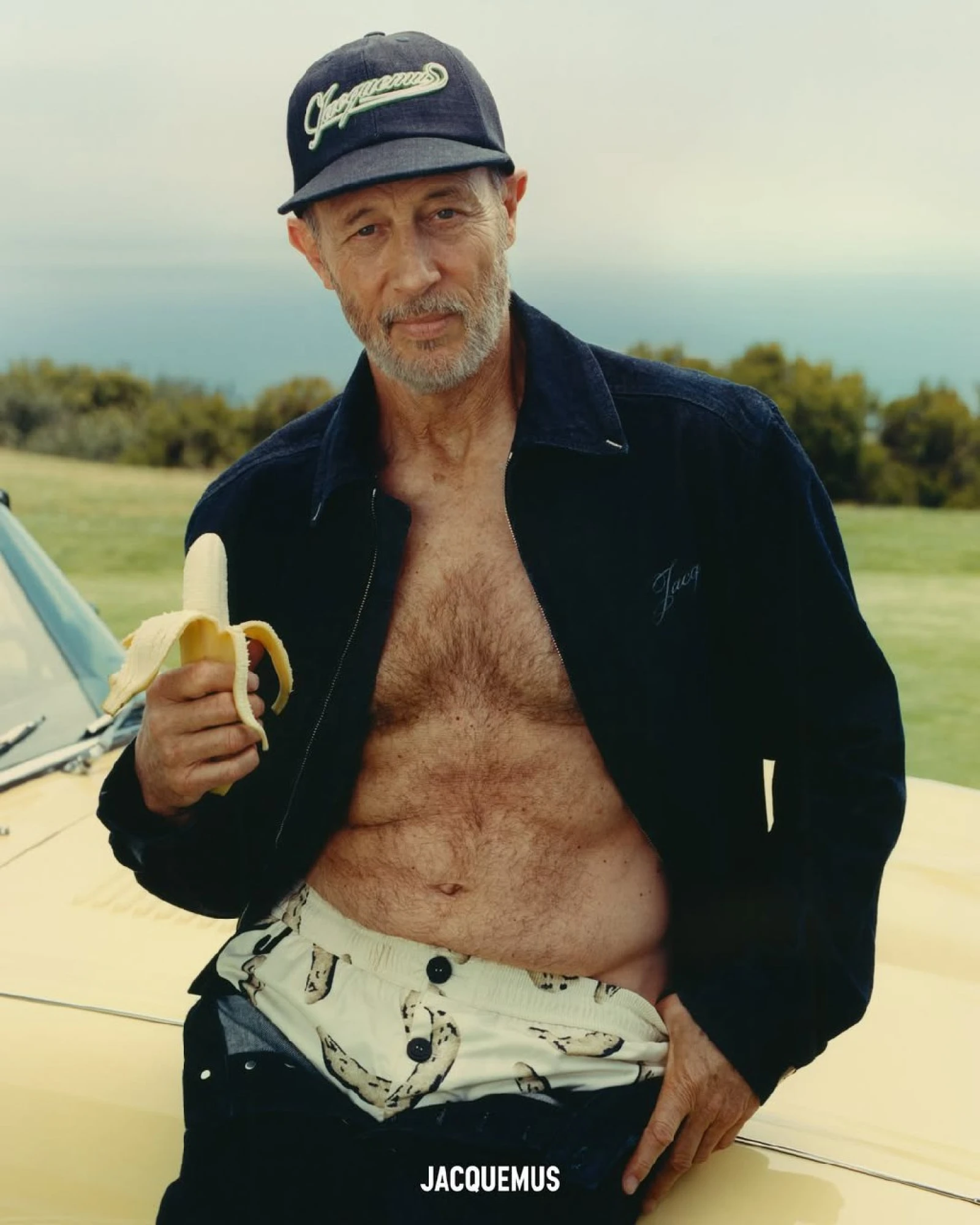 Jacquemus представив нову рекламну кампанію із зіркою серіалу «Білий лотос» 