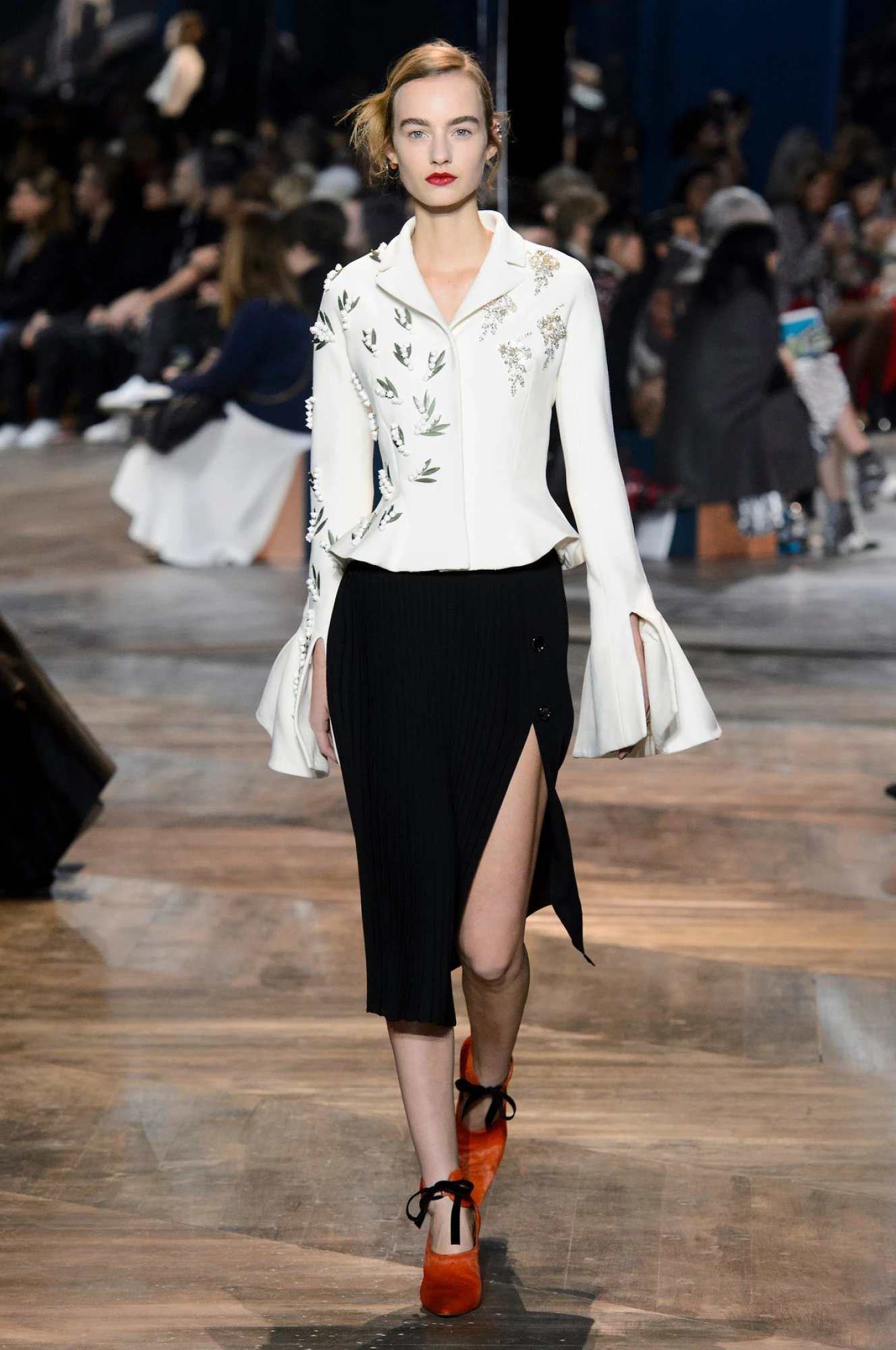 Чому конвалія стала квіткою Dior?