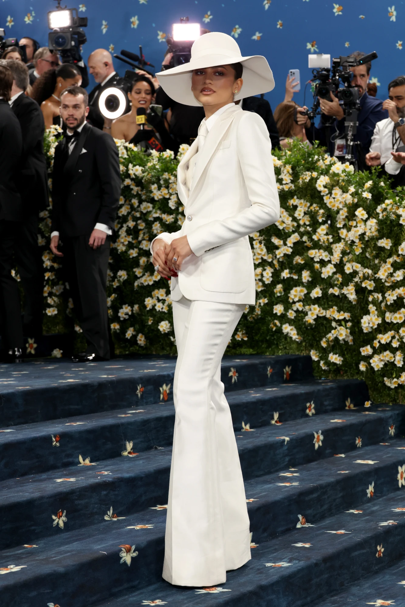 Найкрасивіші образи балу Інституту костюма Met Gala 2025