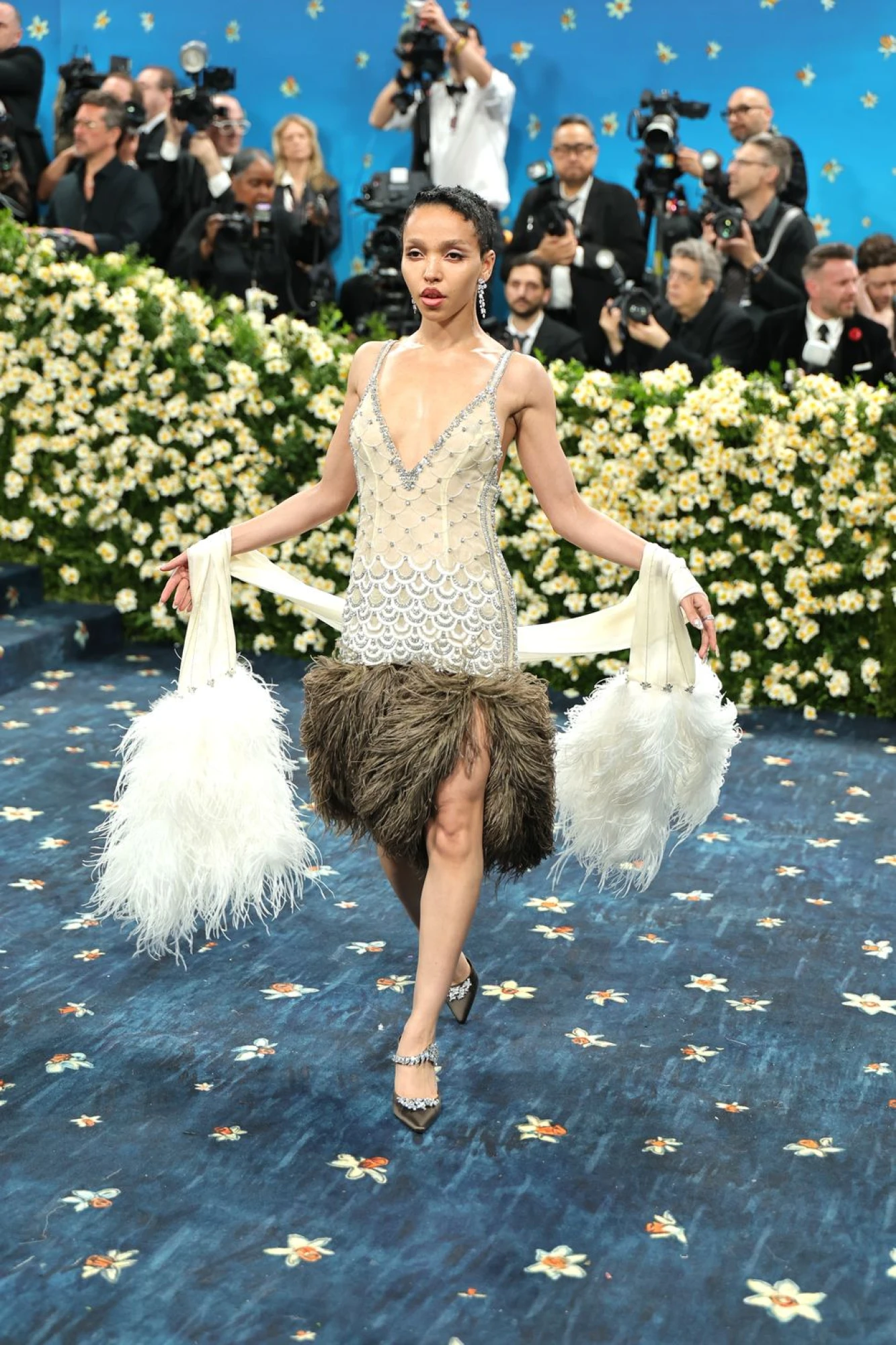 Найкрасивіші образи балу Інституту костюма Met Gala 2025