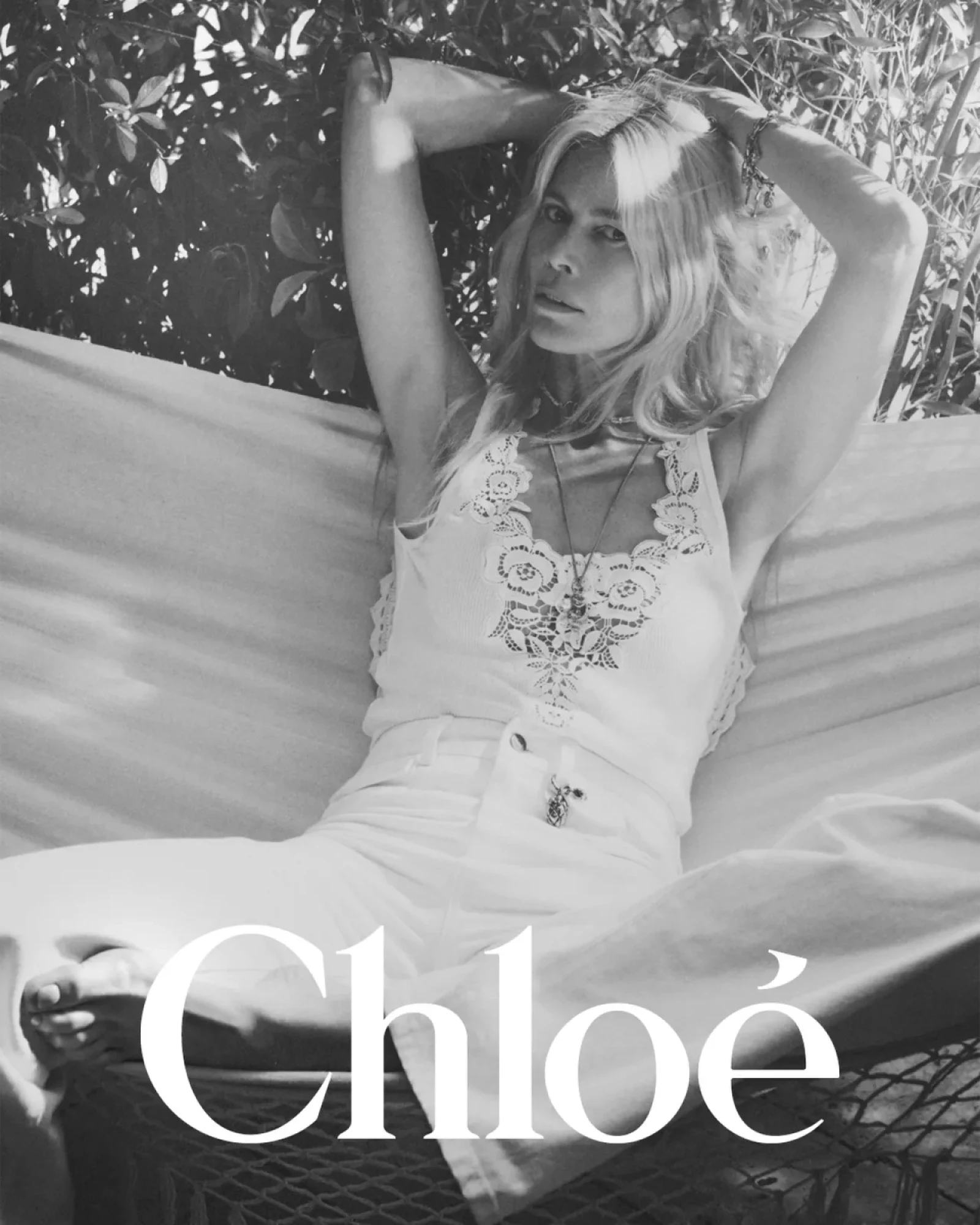 Клаудія Шиффер стала обличчям першої літньої колекції Chloé від Чемени Камалі 