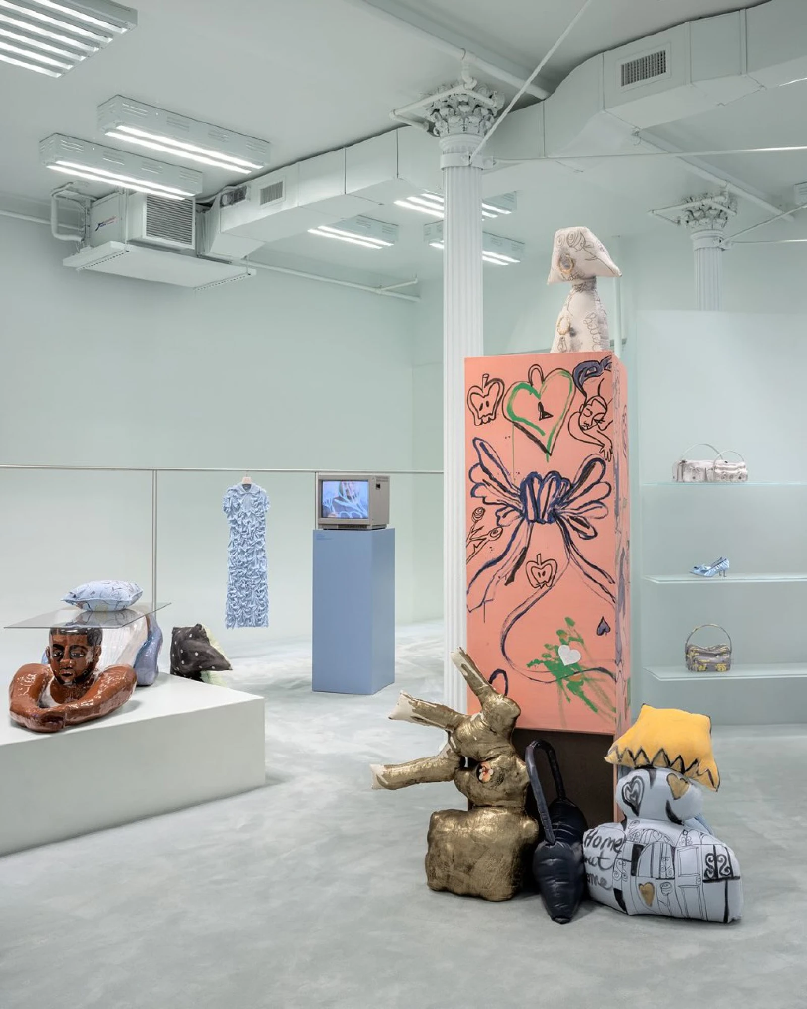 Acne Studios презентував колаборацію з американським художником Джонатаном Ліндоном Чейзом 