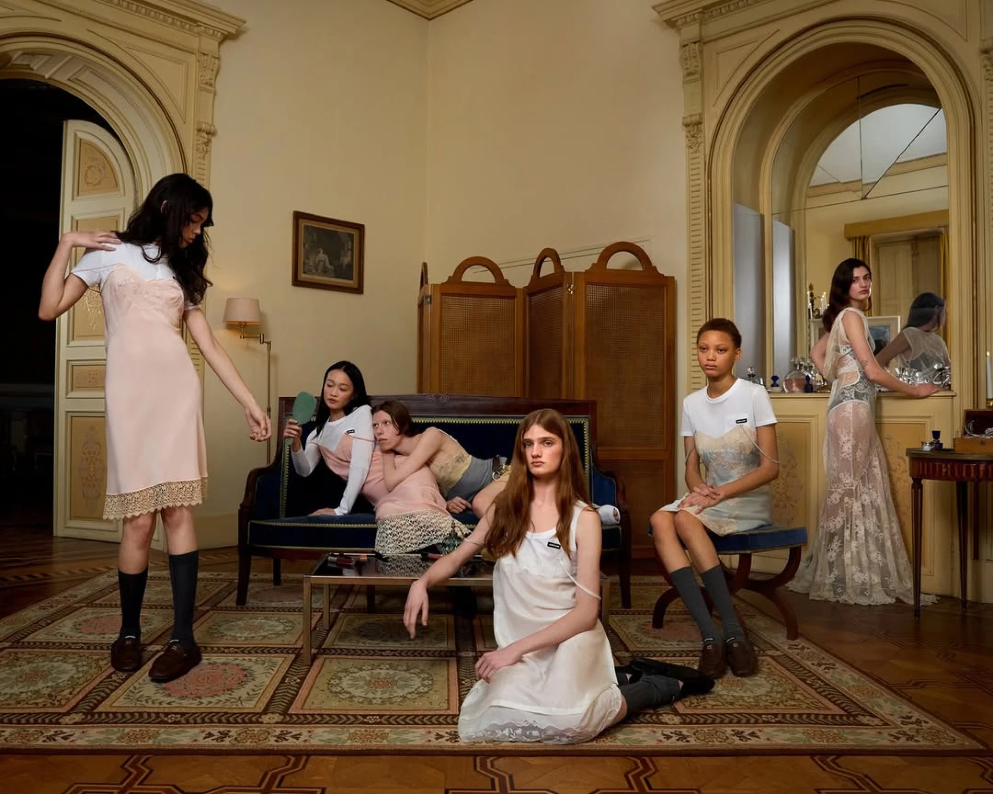Miu Miu представив нову колекцію Upcycled у колаборації з Кетрін Мартін