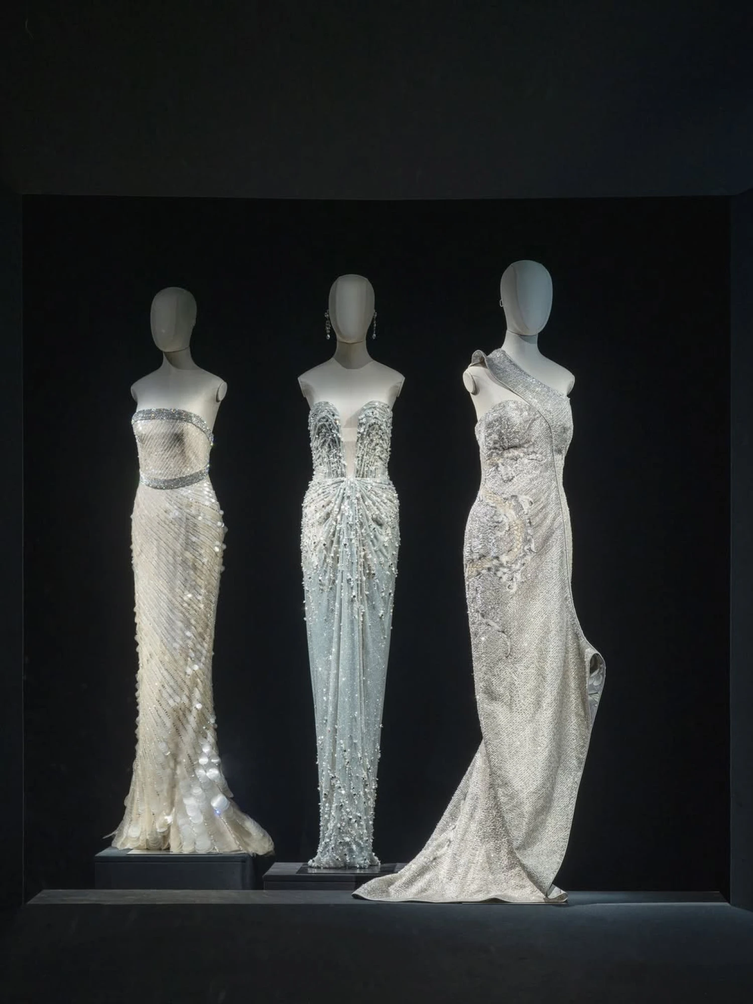 Виставка Giorgio Armani Privé 2005–2025 у Мілані