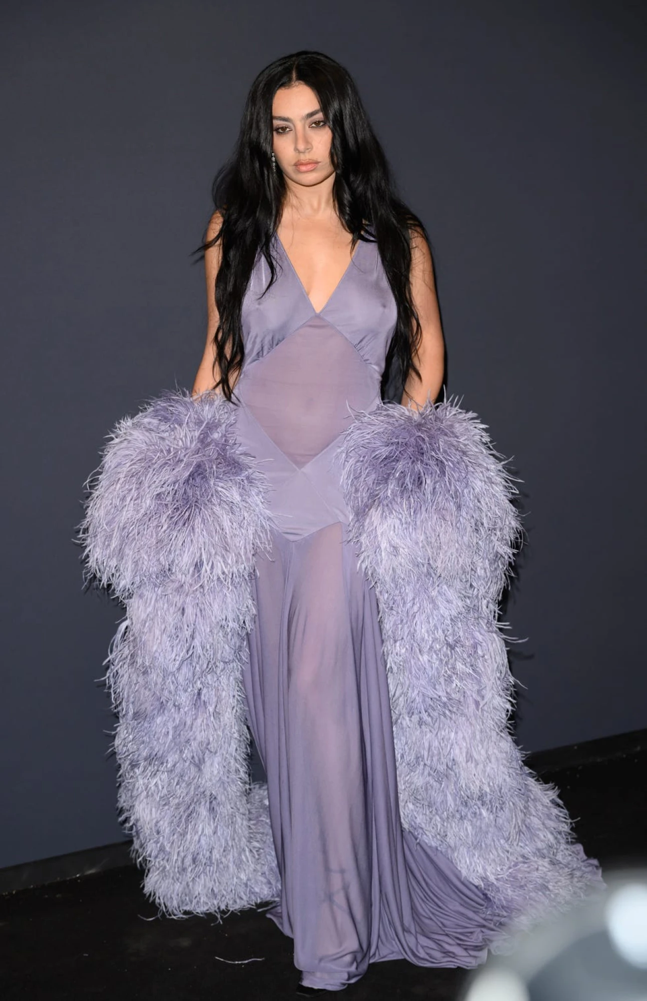 Charli XCX у Saint Laurent на Каннському кінофестивалі 2025