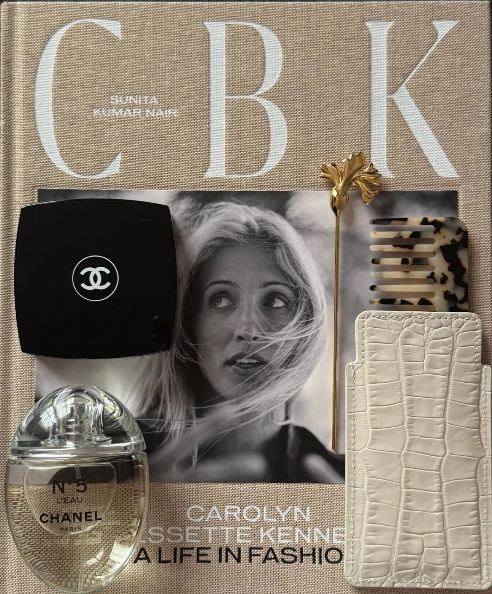 Книжка Carolyn Bessette Kennedy: A Life in Fashion