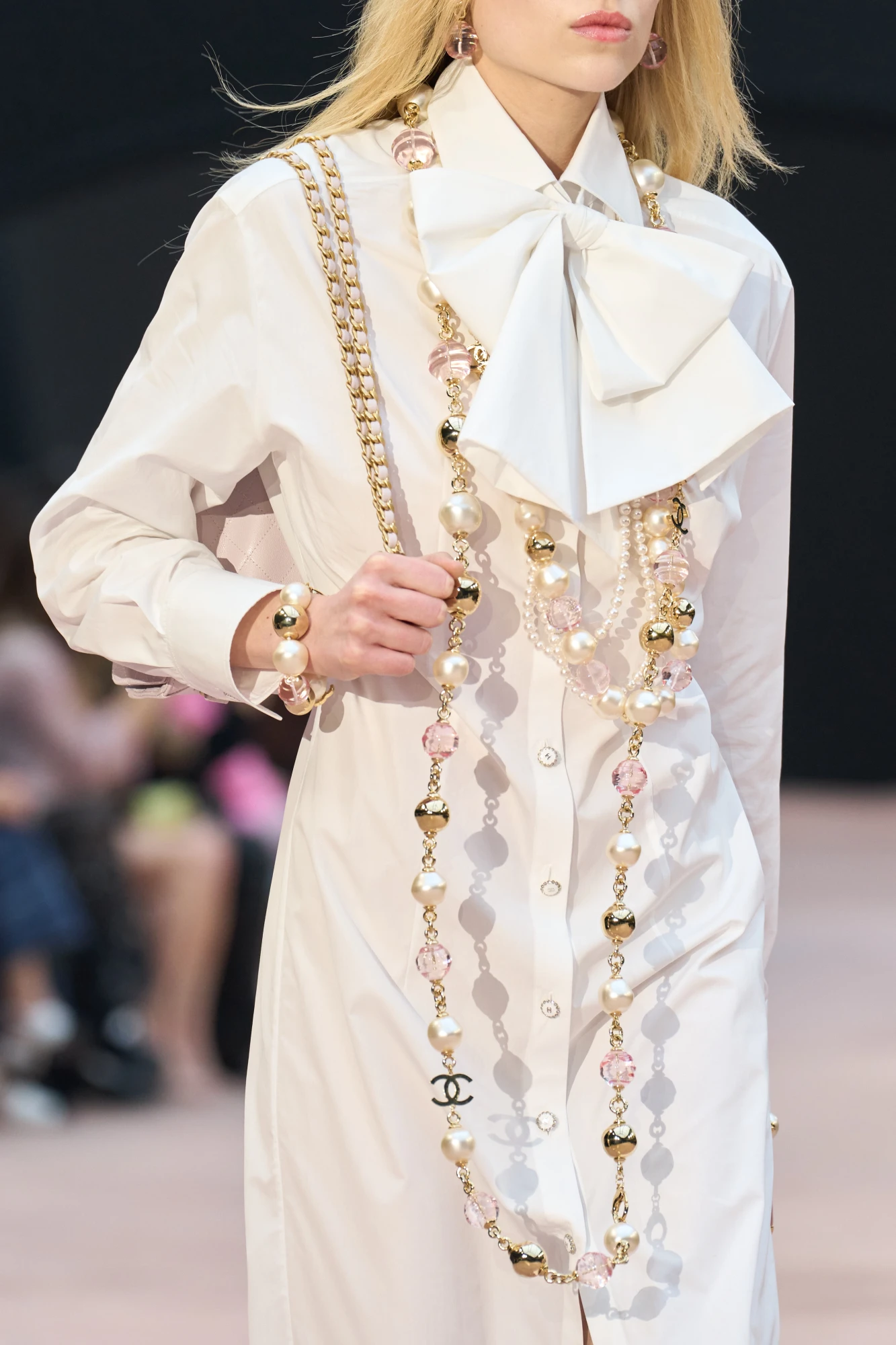 CHANEL великі перли 