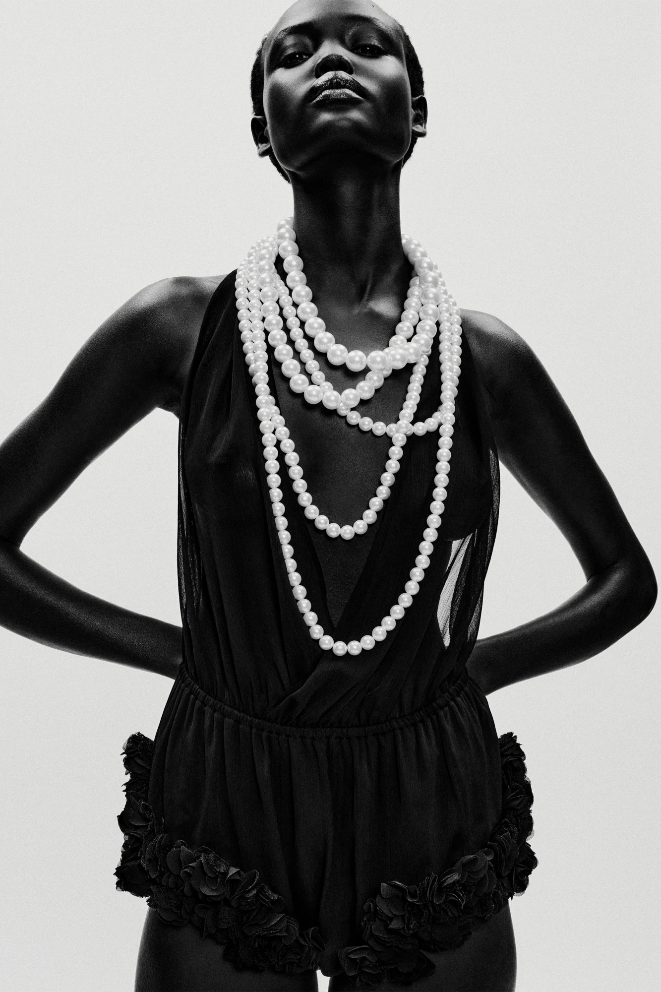Zara перли