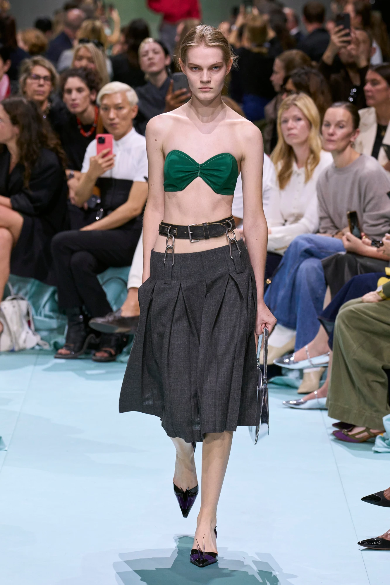 Prada бра тренд 2025
