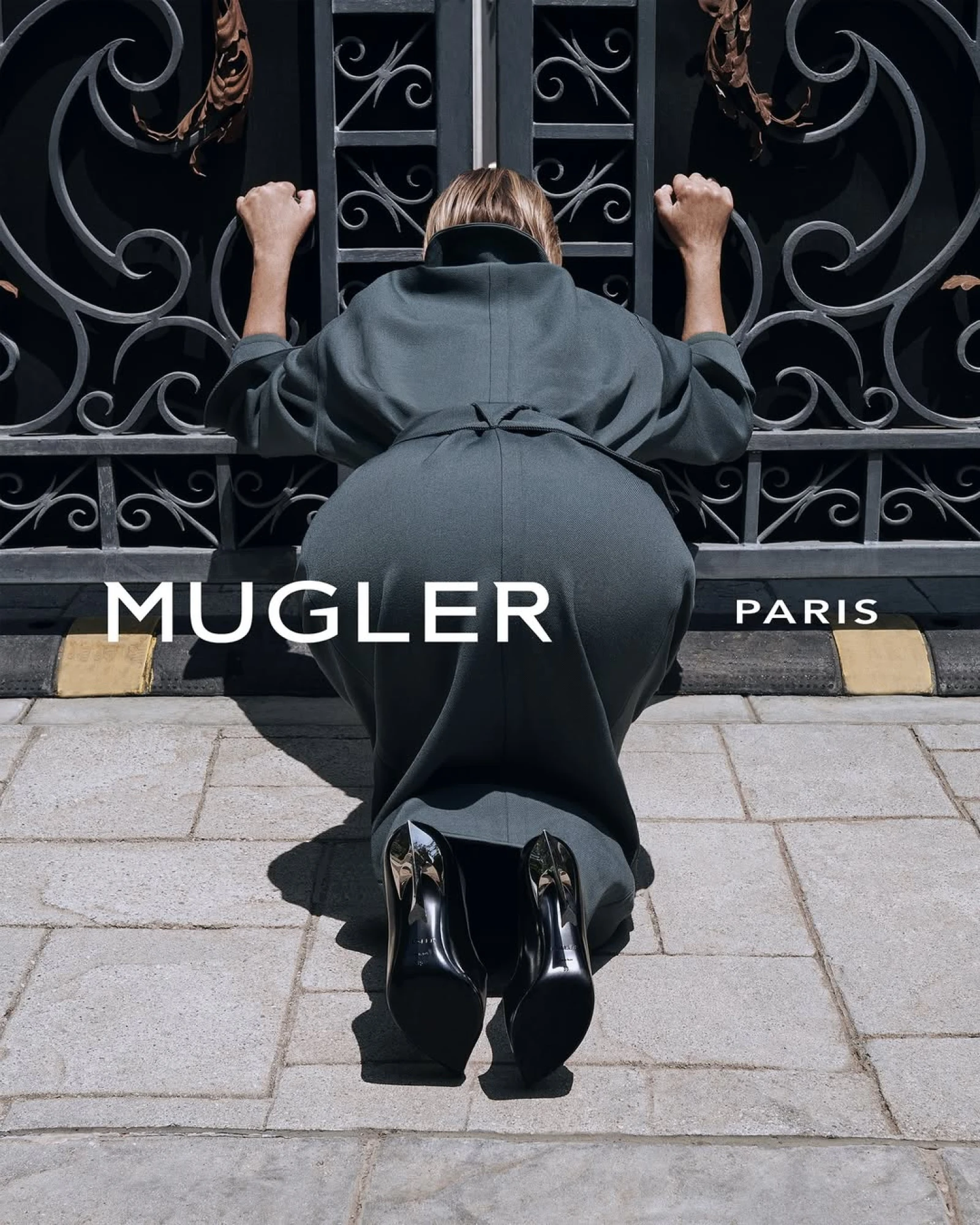 Шерон Стоун стала обличчям нової архівної колекції Mugler Re/Edit