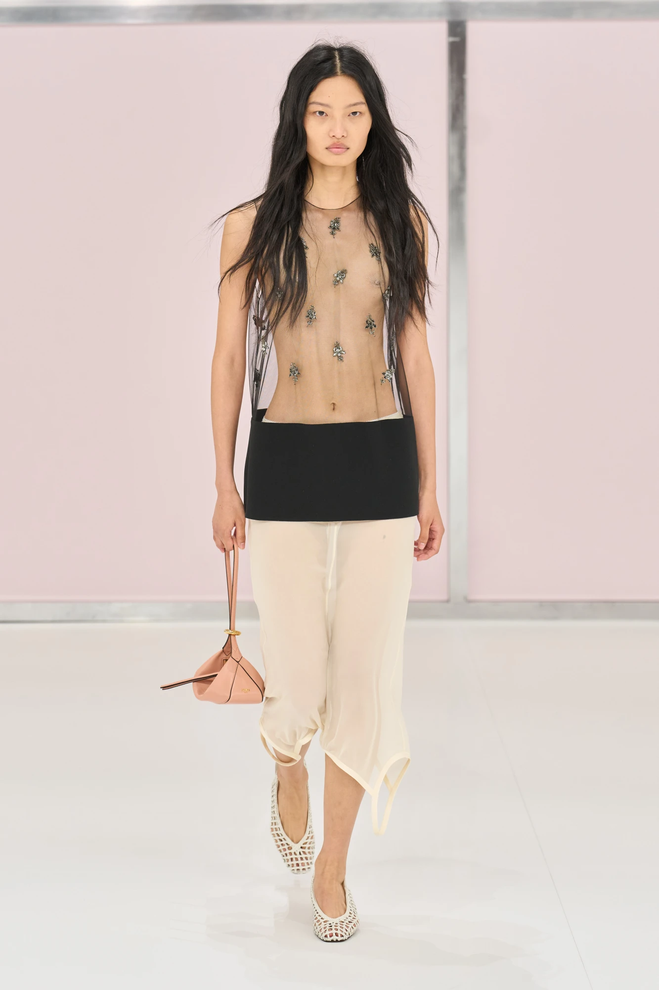 Плетені туфлі Fendi