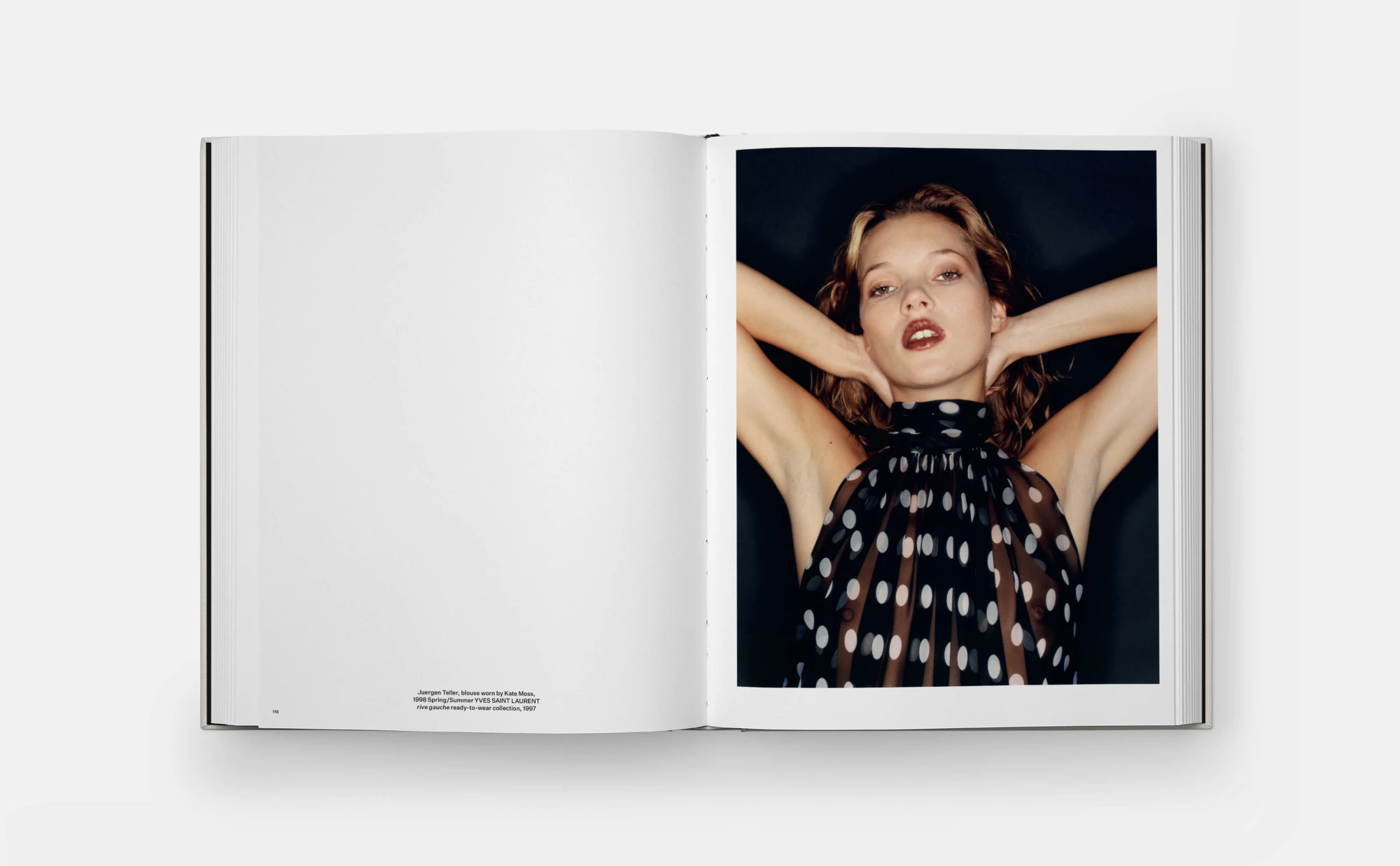 Нова книга Yves Saint Laurent and Photography