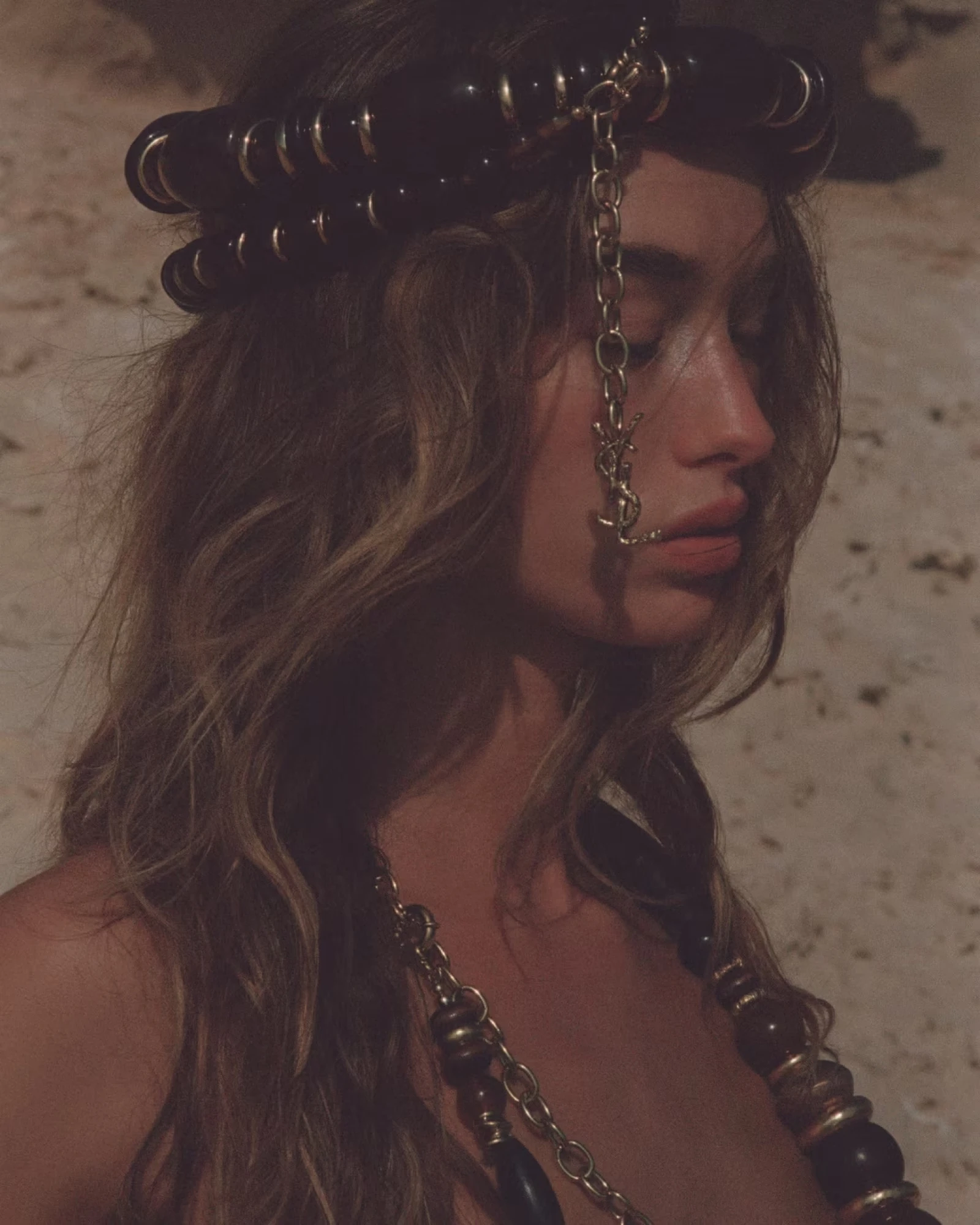 Saint Laurent представив нову рекламну кампанію Shades of Summer
