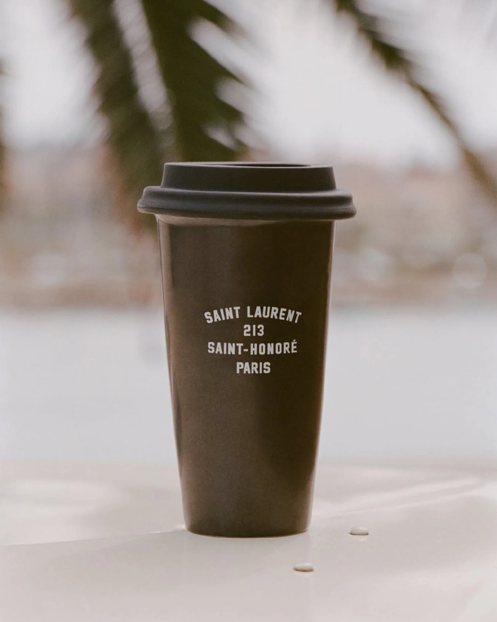 Saint Laurent представив нову рекламну кампанію Shades of Summer