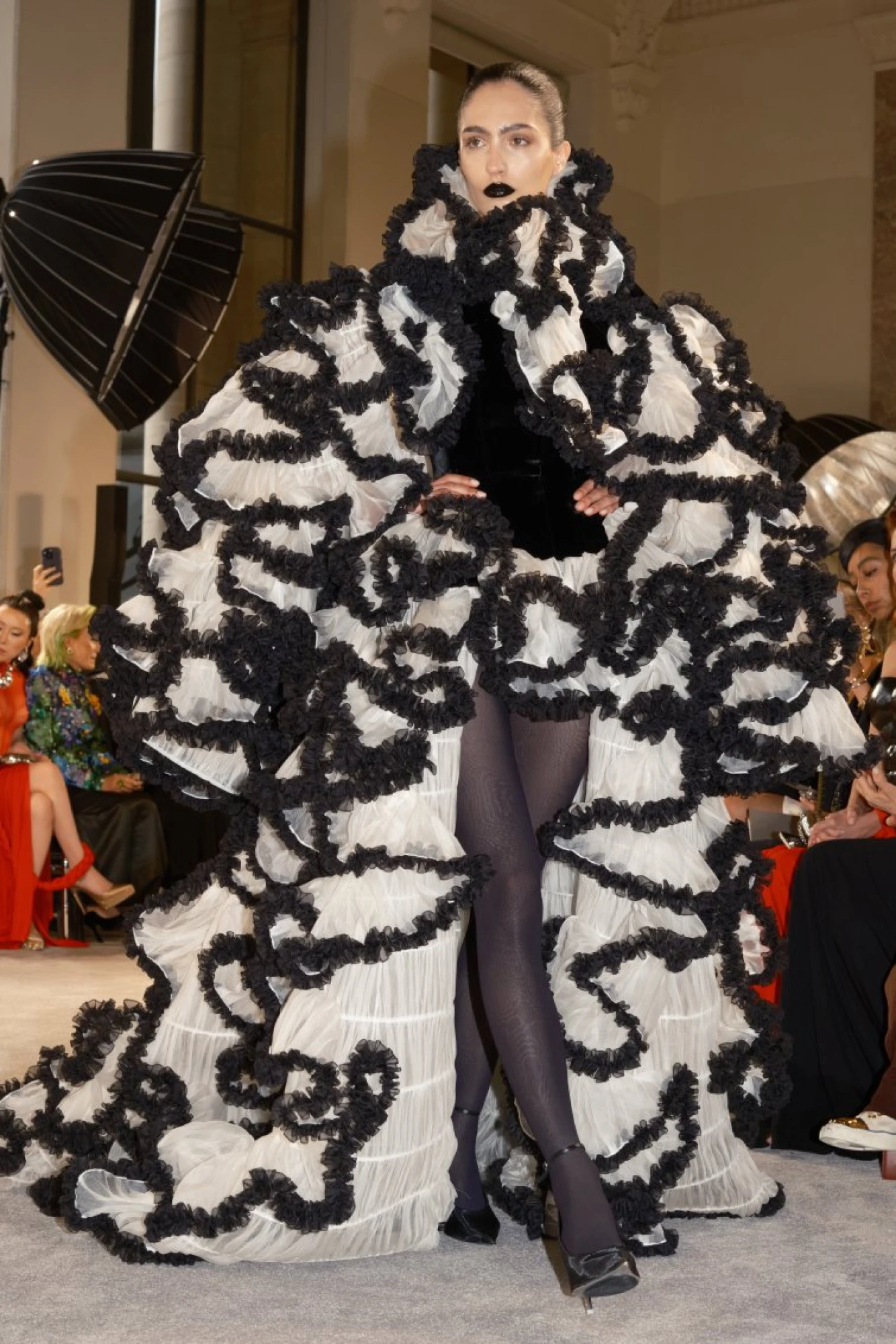 Schiaparelli haute couture осінь-зима — 2025/26