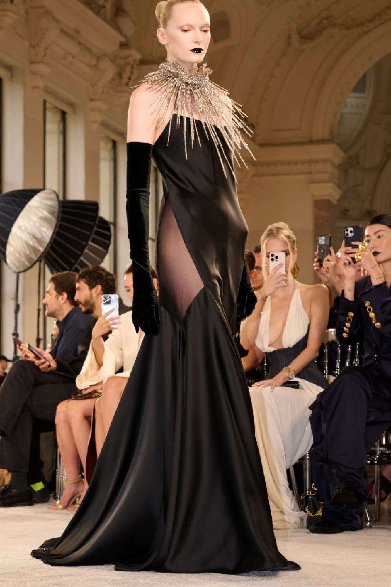 Schiaparelli haute couture осінь-зима — 2025/26