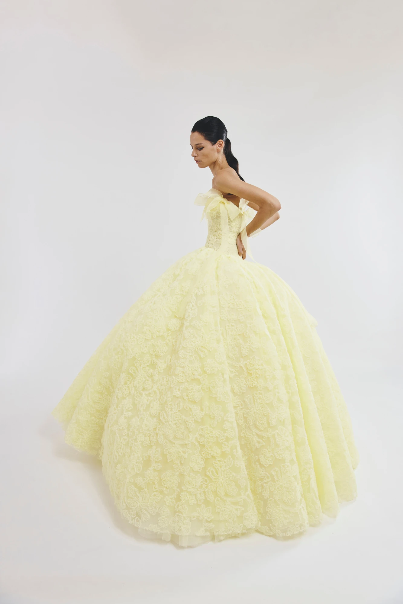 Giambattista Valli haute couture осінь-зима — 2025/26