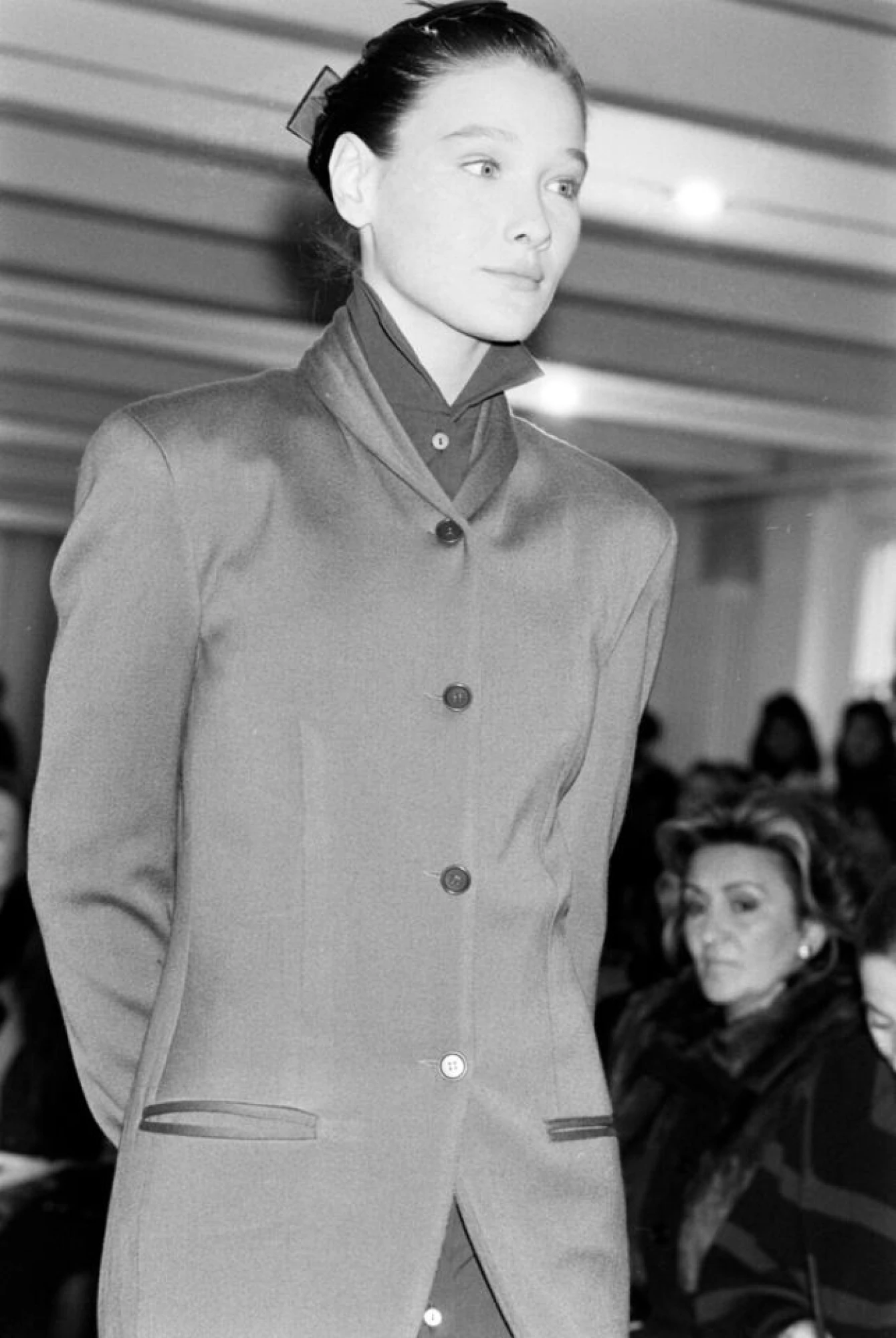 Карла Бруні для Romeo Gigli осінь-зима — 1987/88