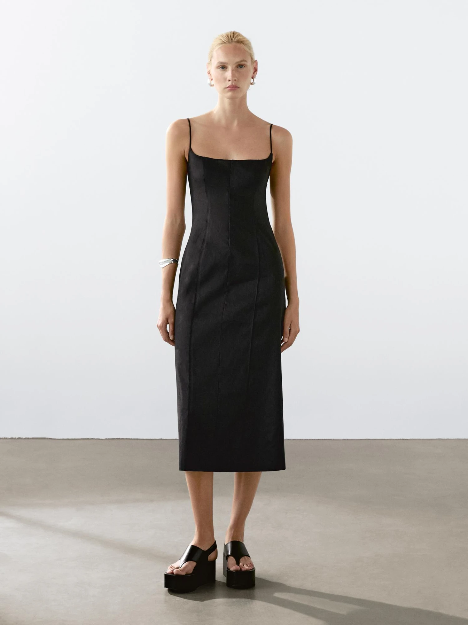 Massimo Dutti чорна сукня 