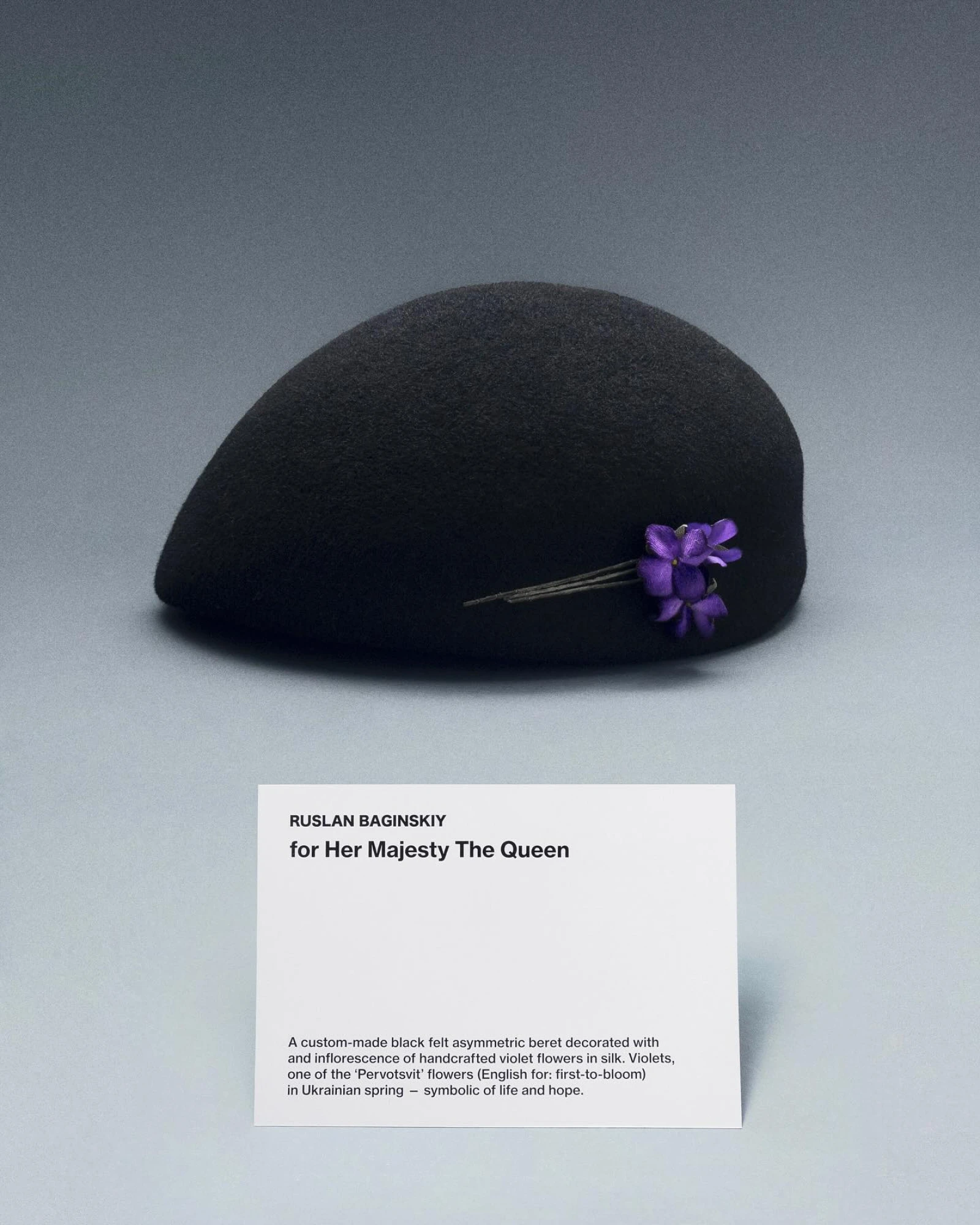 Український дизайнер Руслан Багінський створив капелюшки для королеви Камілли і Кейт Міддлтон 