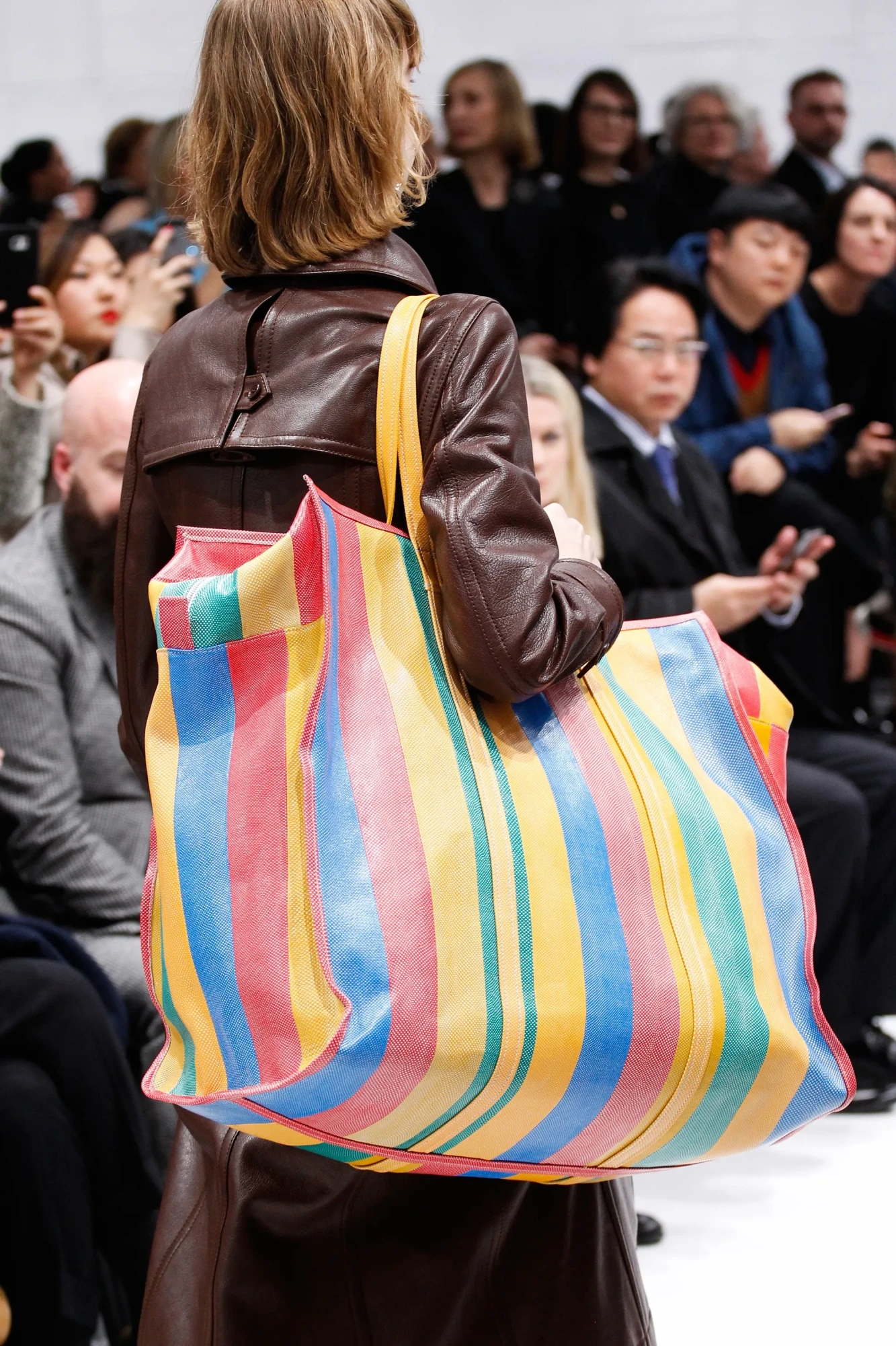Balenciaga пластикова сумка