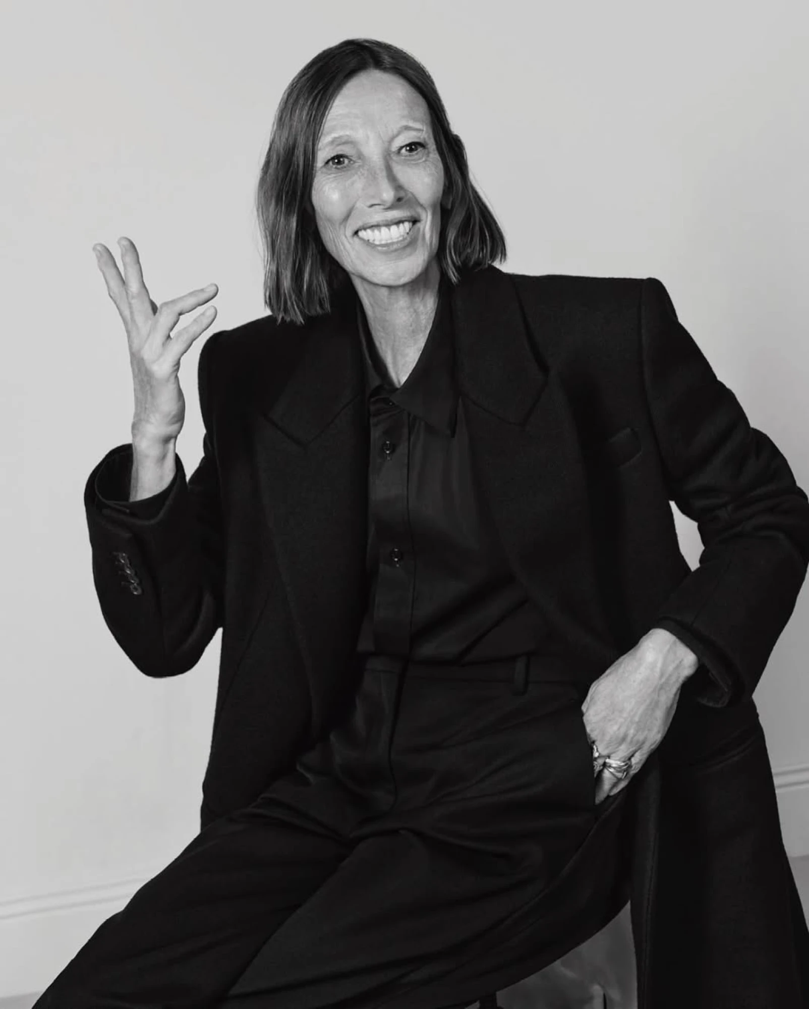 Камілла Нікерсон для Givenchy осінь-зима 2025/26