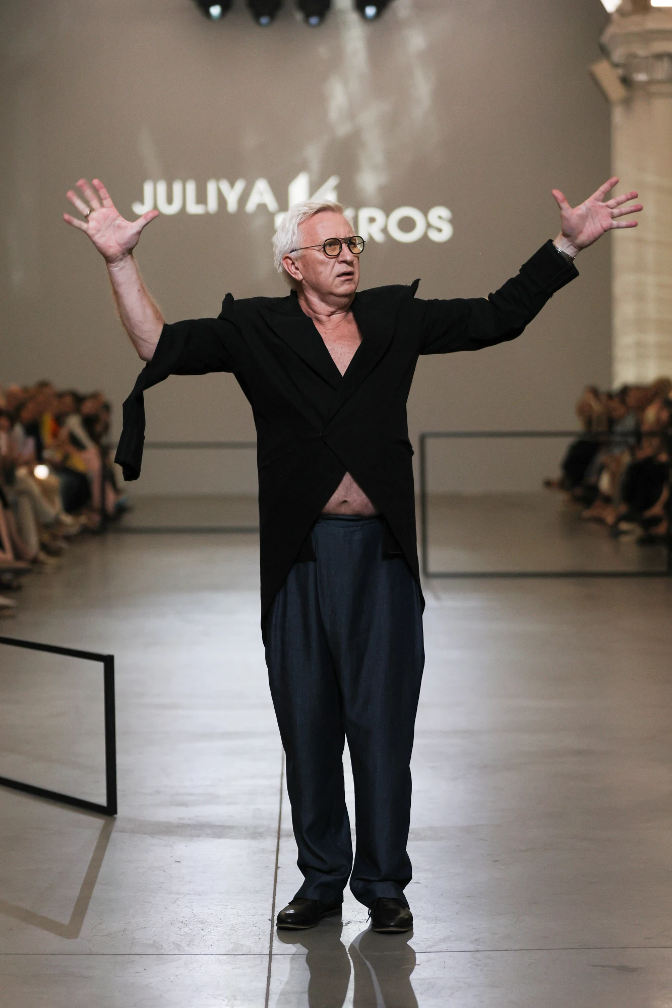 Показ JULIYA KROS на Ukrainian Fashion Week сезону весна-літо 2026