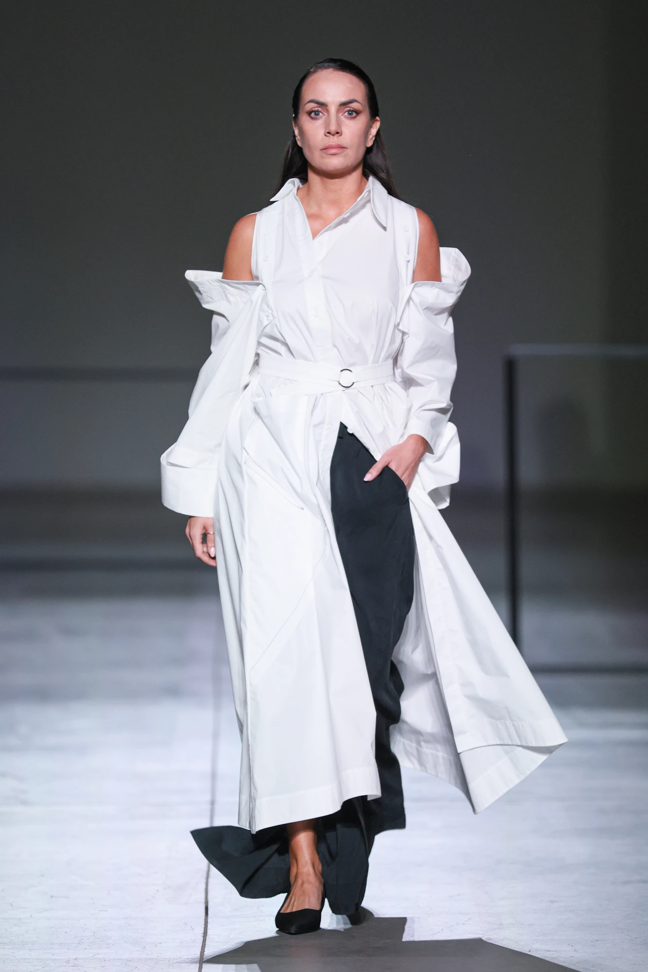 Показ JULIYA KROS на Ukrainian Fashion Week сезону весна-літо 2026