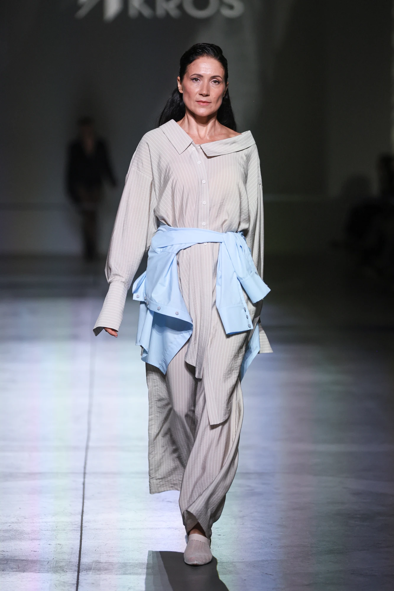 Показ JULIYA KROS на Ukrainian Fashion Week сезону весна-літо 2026