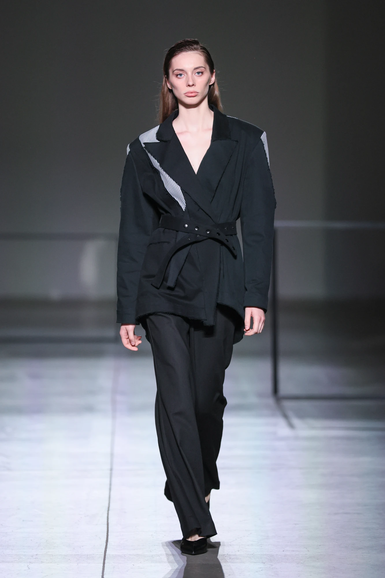 Показ JULIYA KROS на Ukrainian Fashion Week сезону весна-літо 2026