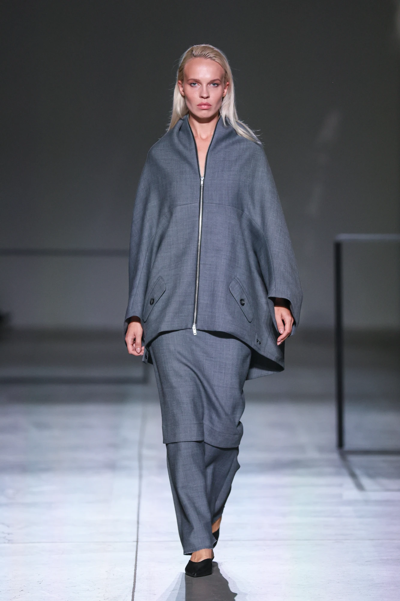 Показ JULIYA KROS на Ukrainian Fashion Week сезону весна-літо 2026