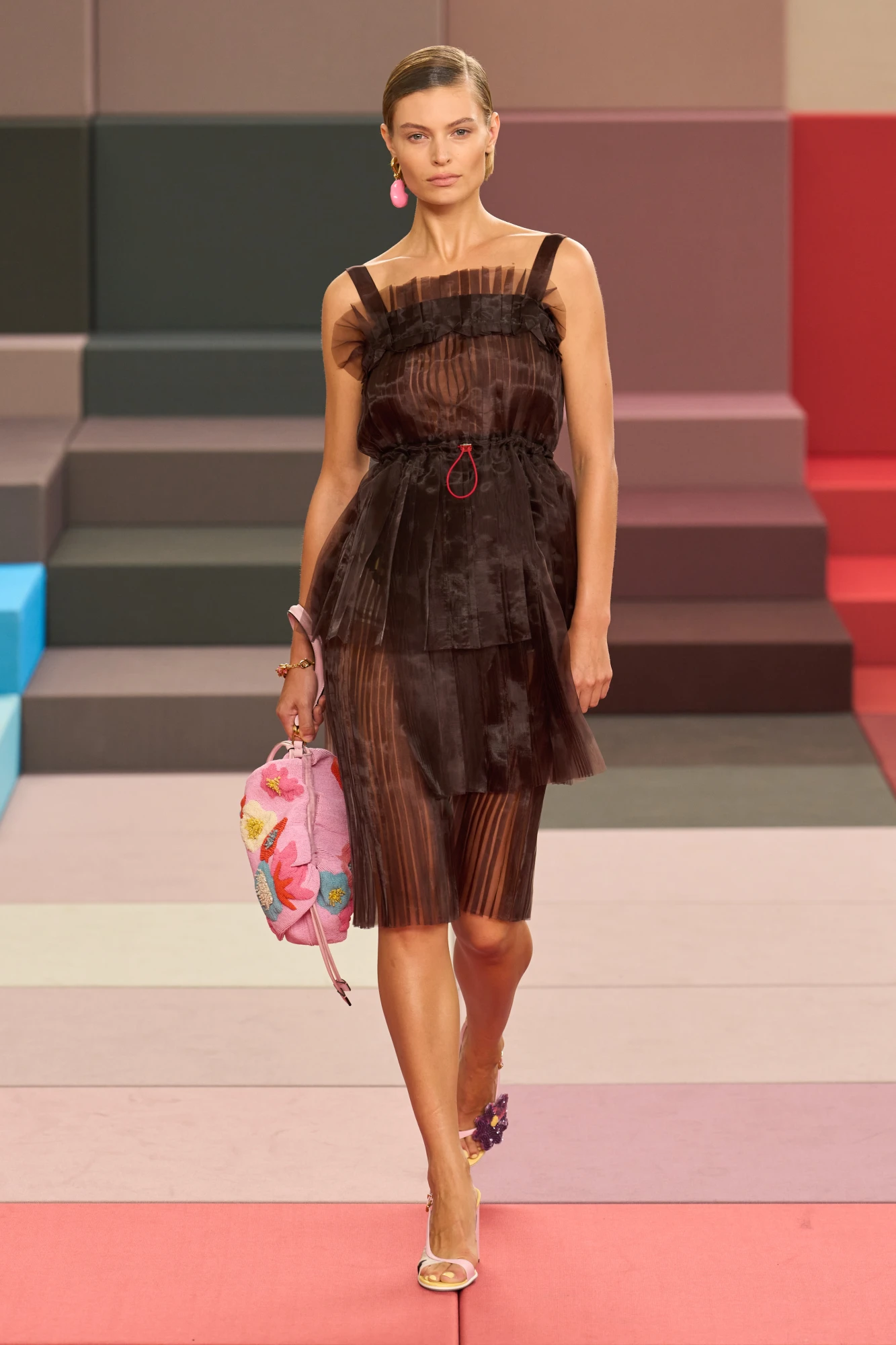 Fendi весна-літо — 2026: останній показ Сільвії Вентуріні Фенді на посаді креативної директорки Дому