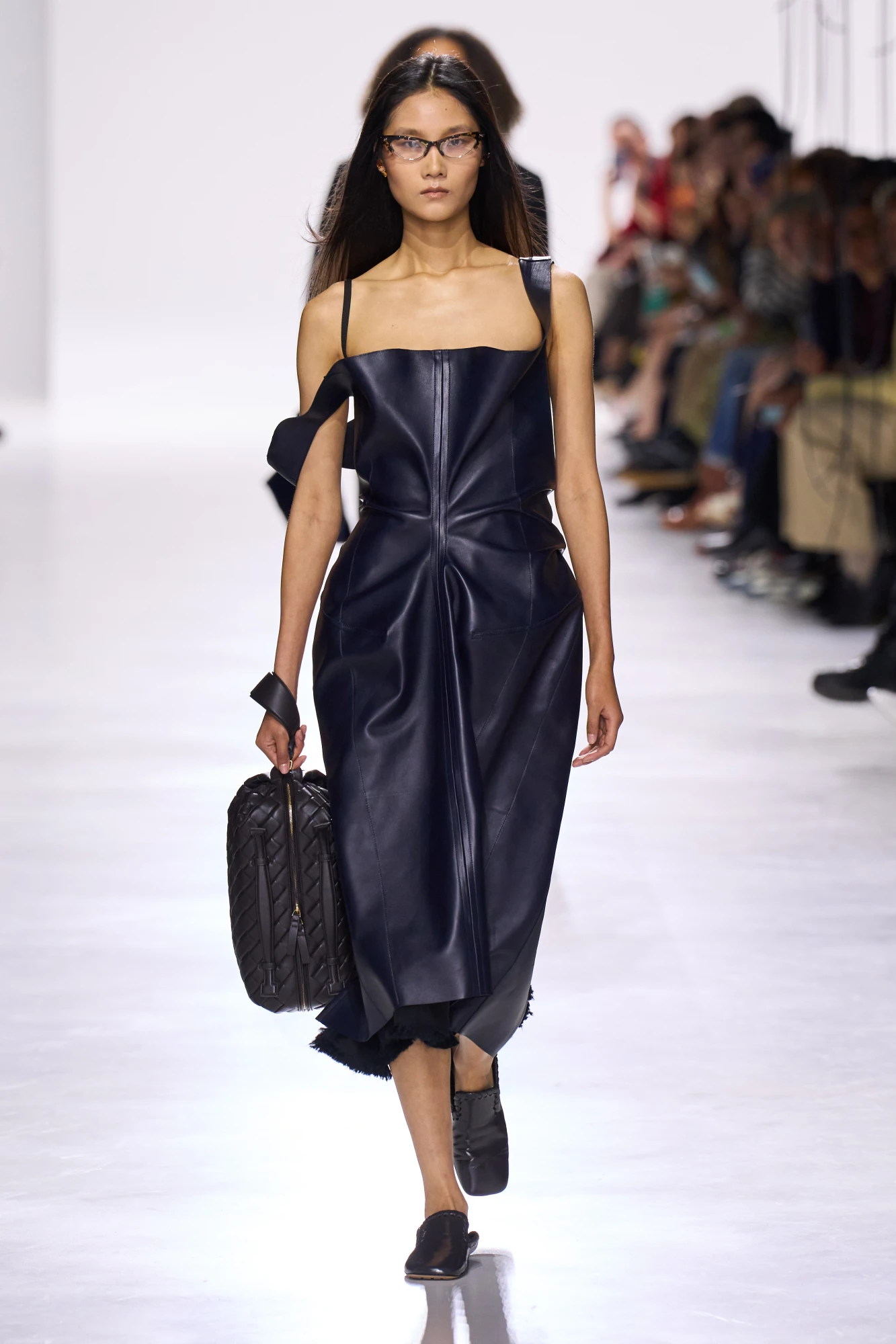 Bottega Veneta весна-літо — 2026: нова ера бренду на чолі з Луїз Троттер