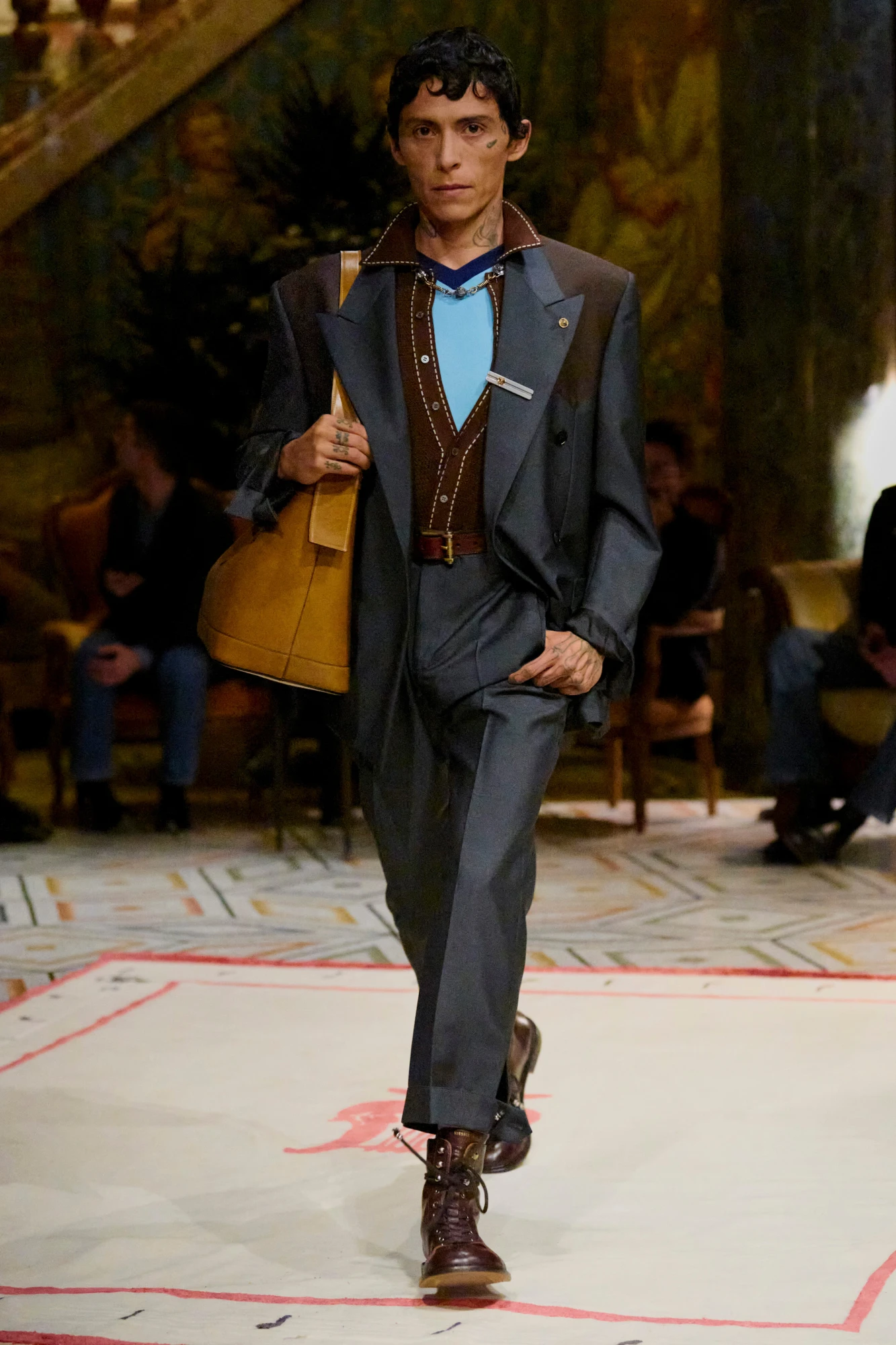 Versace весна-літо — 2026: як минув дебют нового креативного директора Даріо Вітале