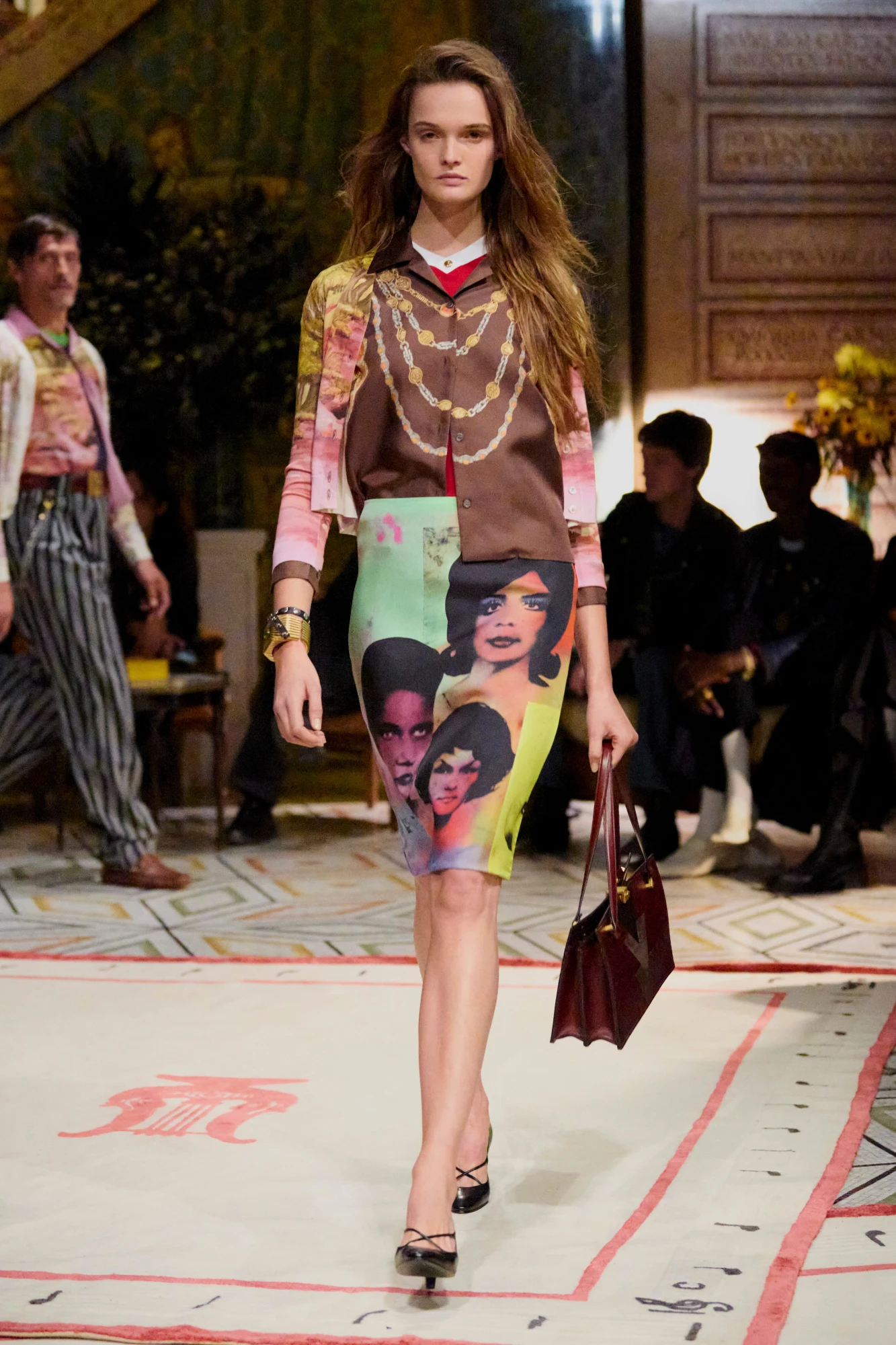 Versace весна-літо — 2026: як минув дебют нового креативного директора Даріо Вітале