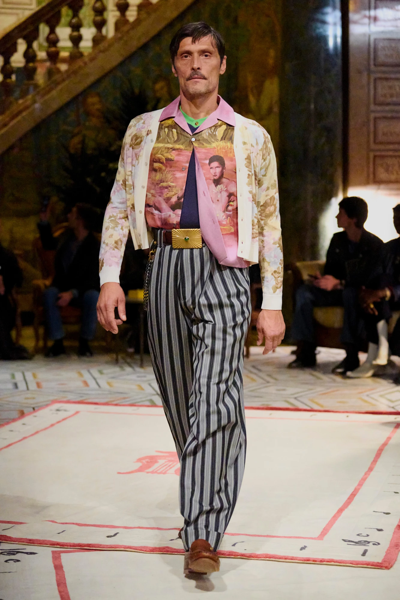 Versace весна-літо — 2026: як минув дебют нового креативного директора Даріо Вітале