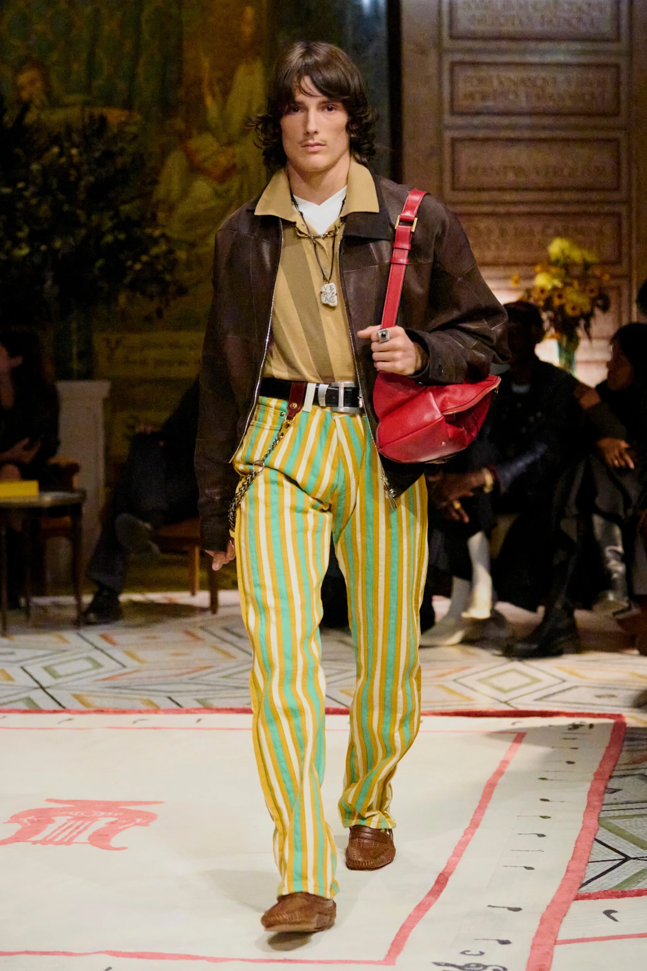 Versace весна-літо — 2026: як минув дебют нового креативного директора Даріо Вітале