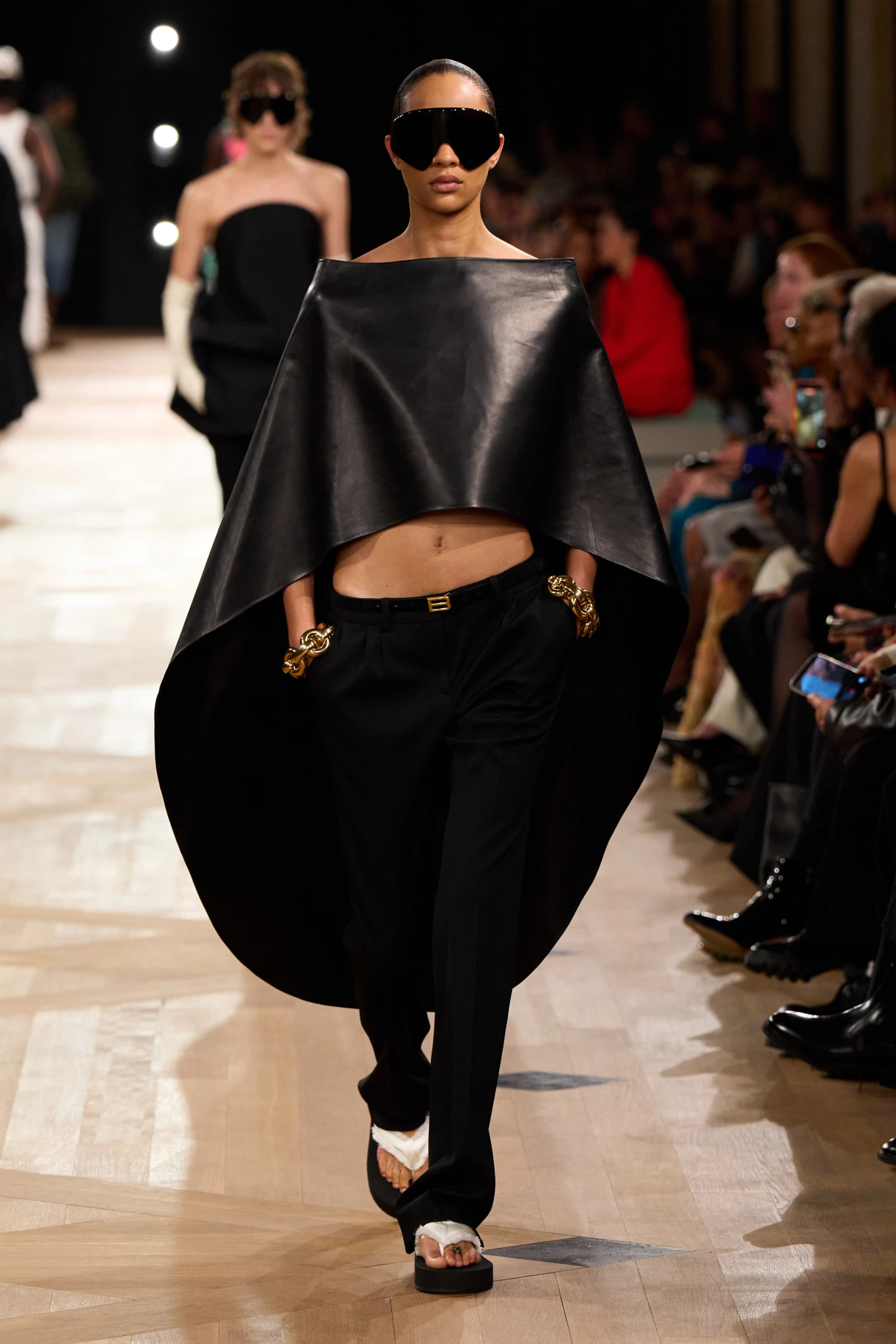 Balenciaga весна-літо — 2026
