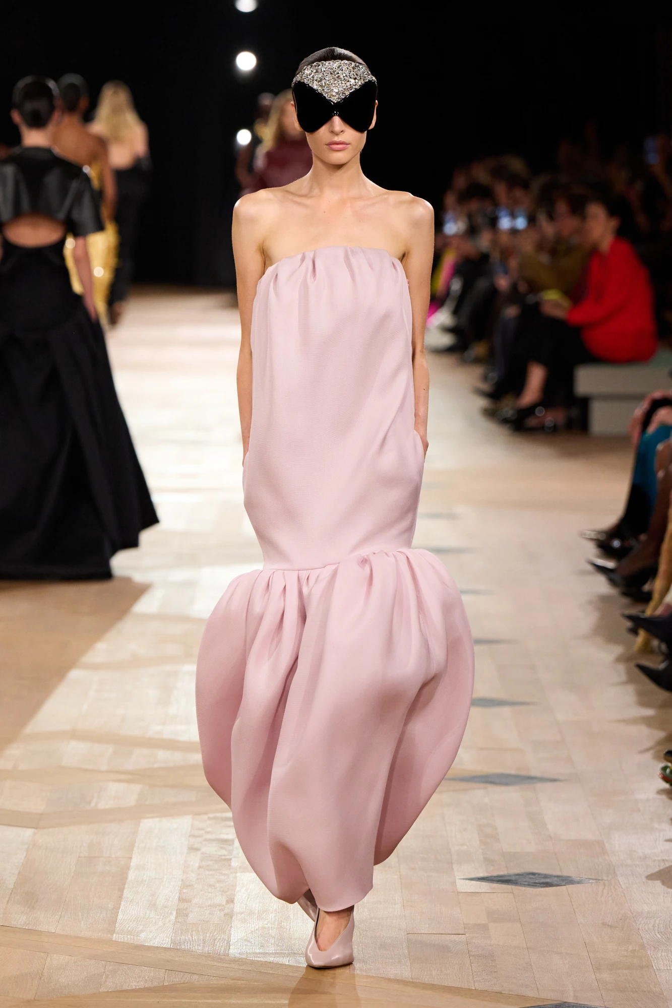 Balenciaga весна-літо — 2026