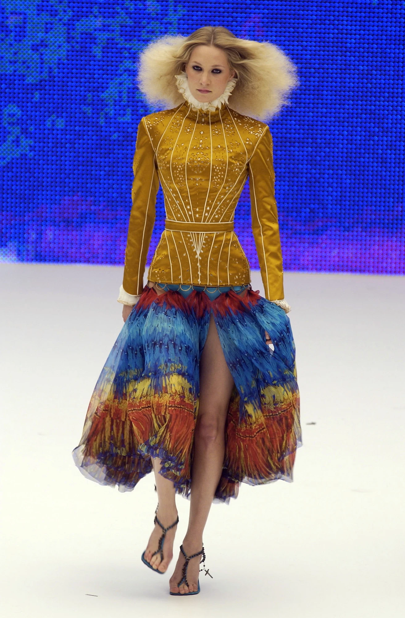 Alexander McQueen весна-літо — 2003