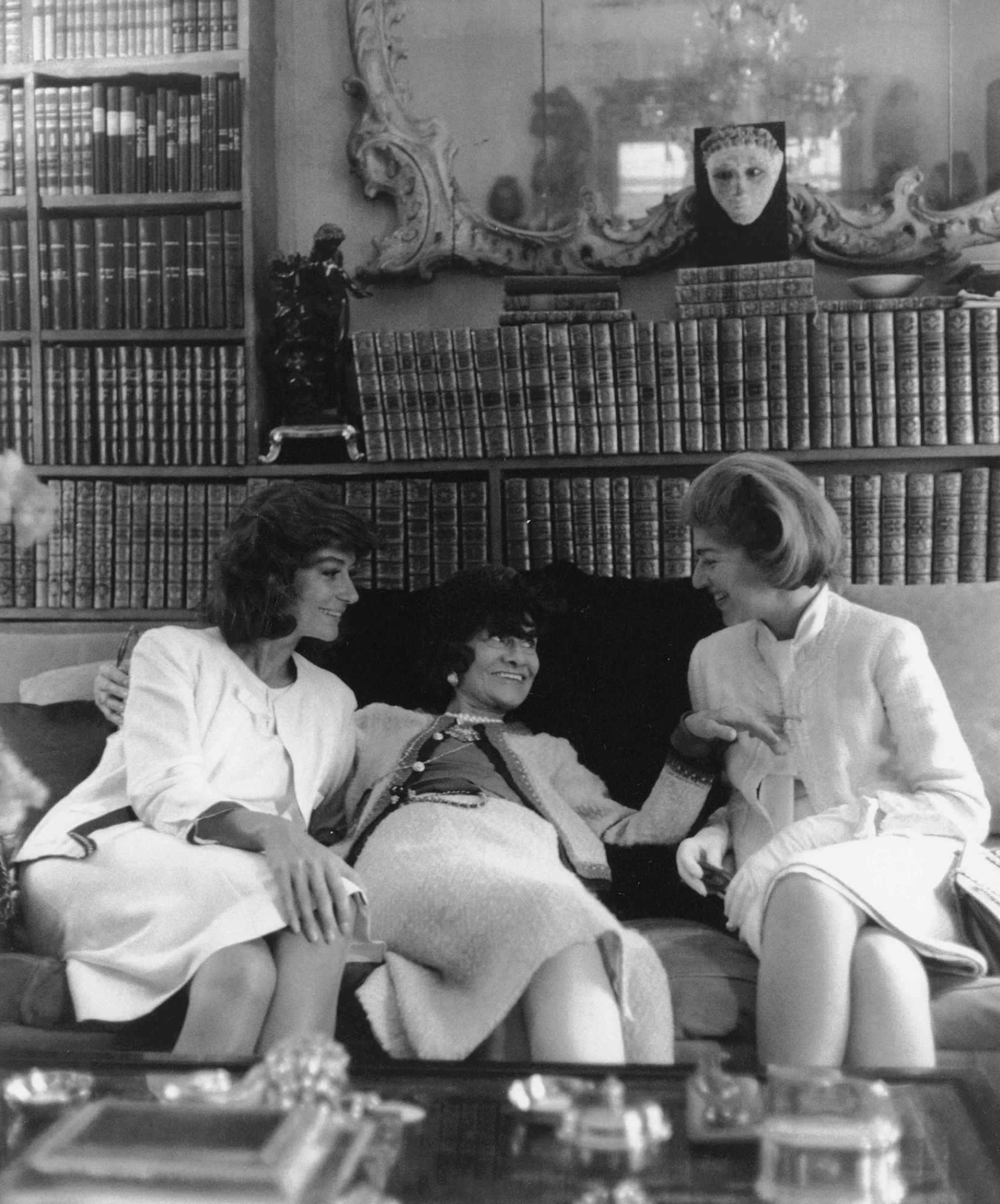 Книга Chanel Haute Couture від Софії Копполи