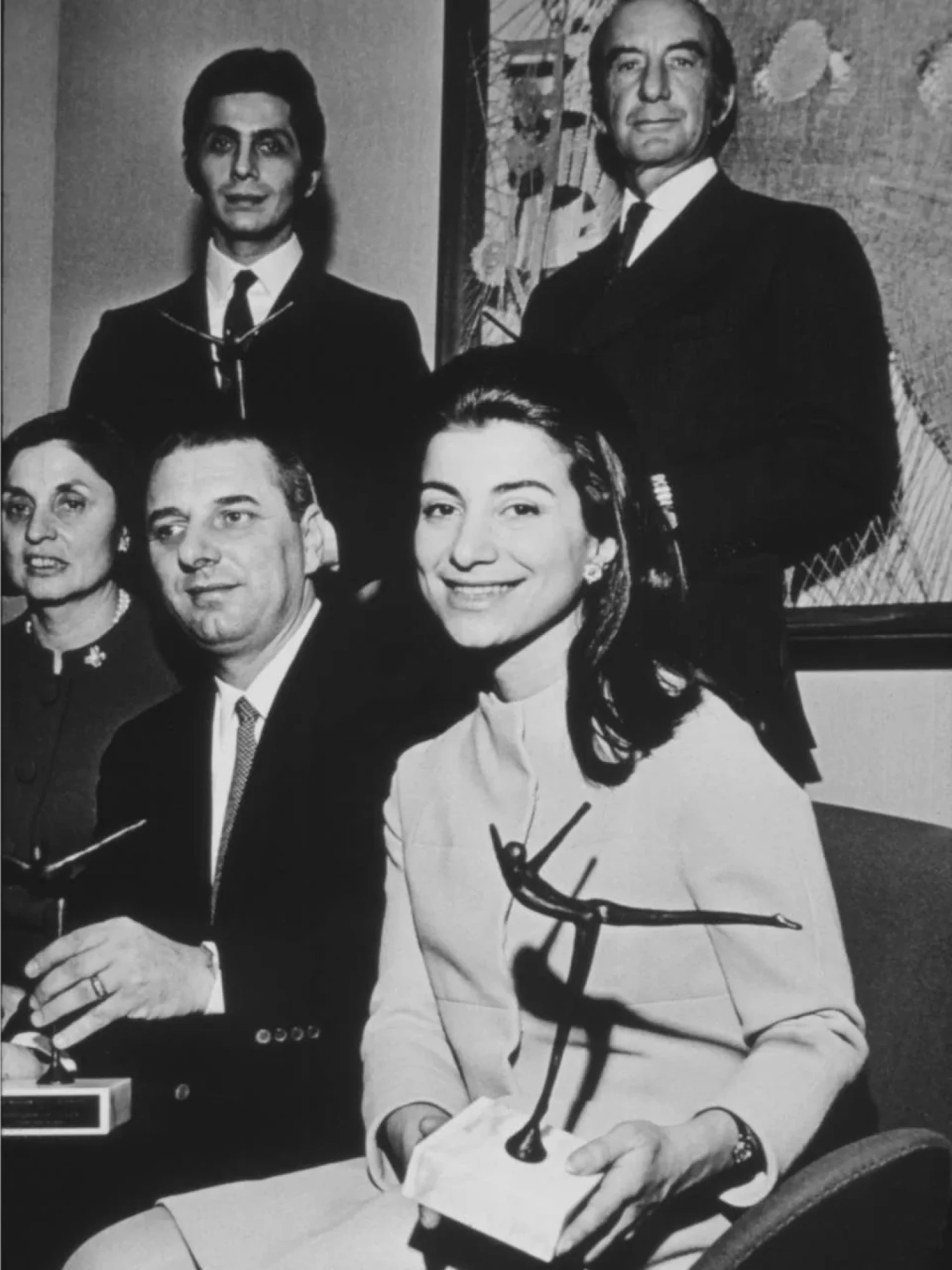 Фіамма Феррагамо отримує премію Neiman Marcus Award разом із Лідією ді Рома, Джанкарло Вентуріні, Валентино та Еміліо Пуччі