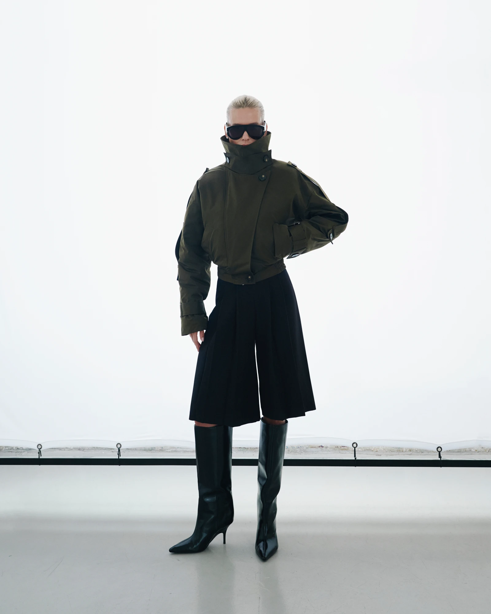 Утеплена коротка куртка з високим коміром Lilcorner 