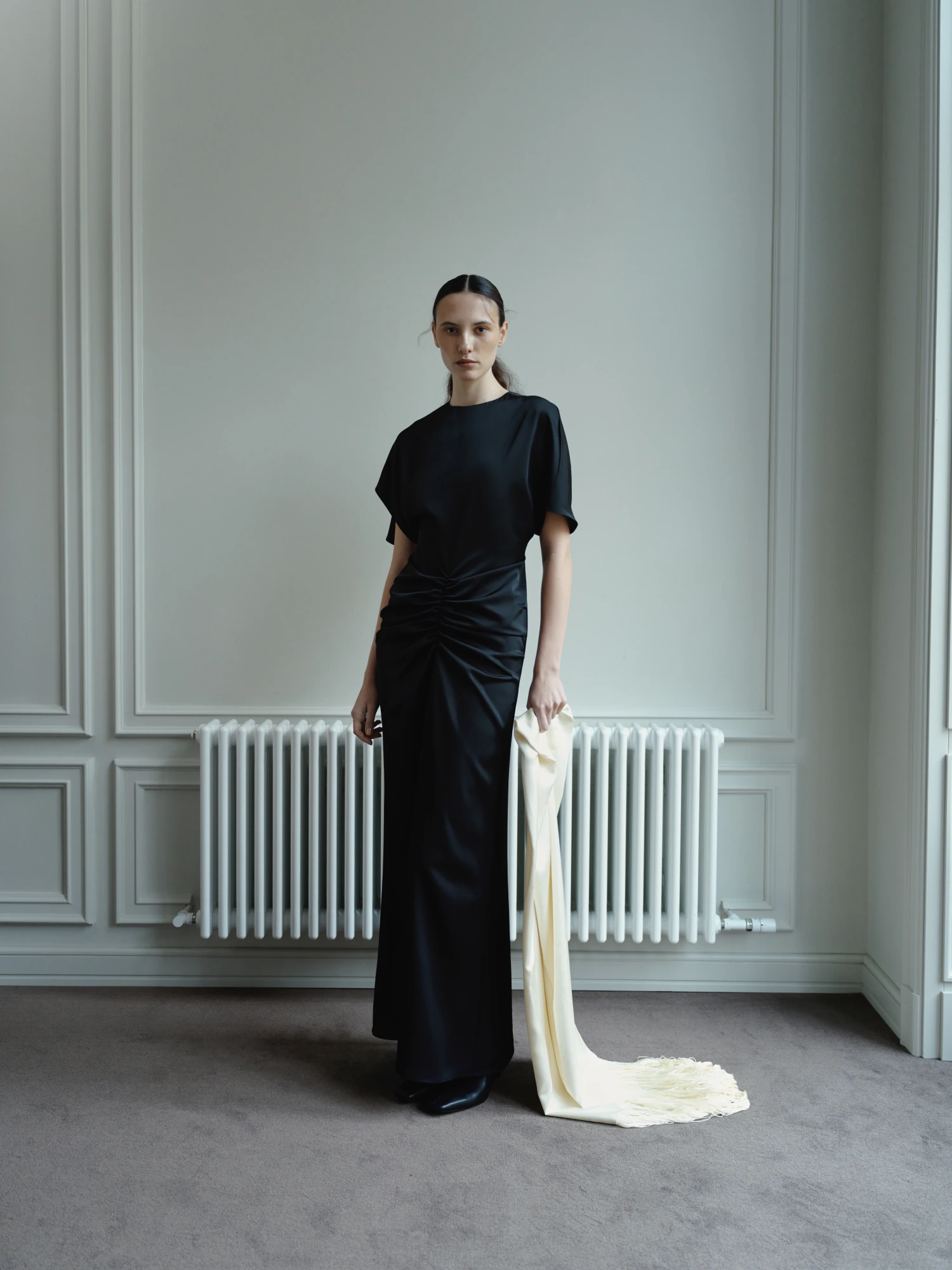 Що одягнути на Новий рік — 2026: сукня з драпіруванням CICI COCO