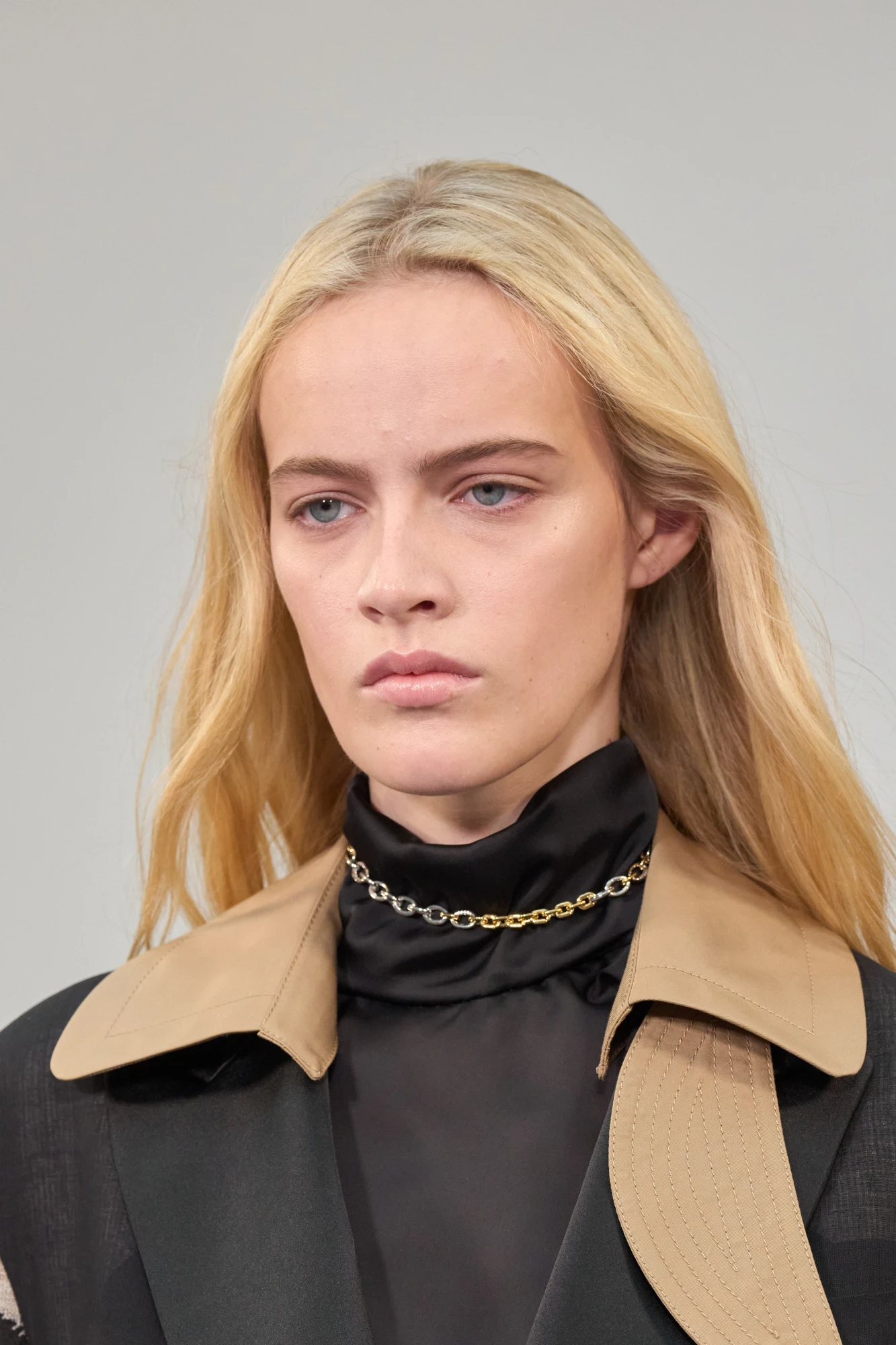 Мікс металів: чому всі поєднують золоті прикраси зі срібними 