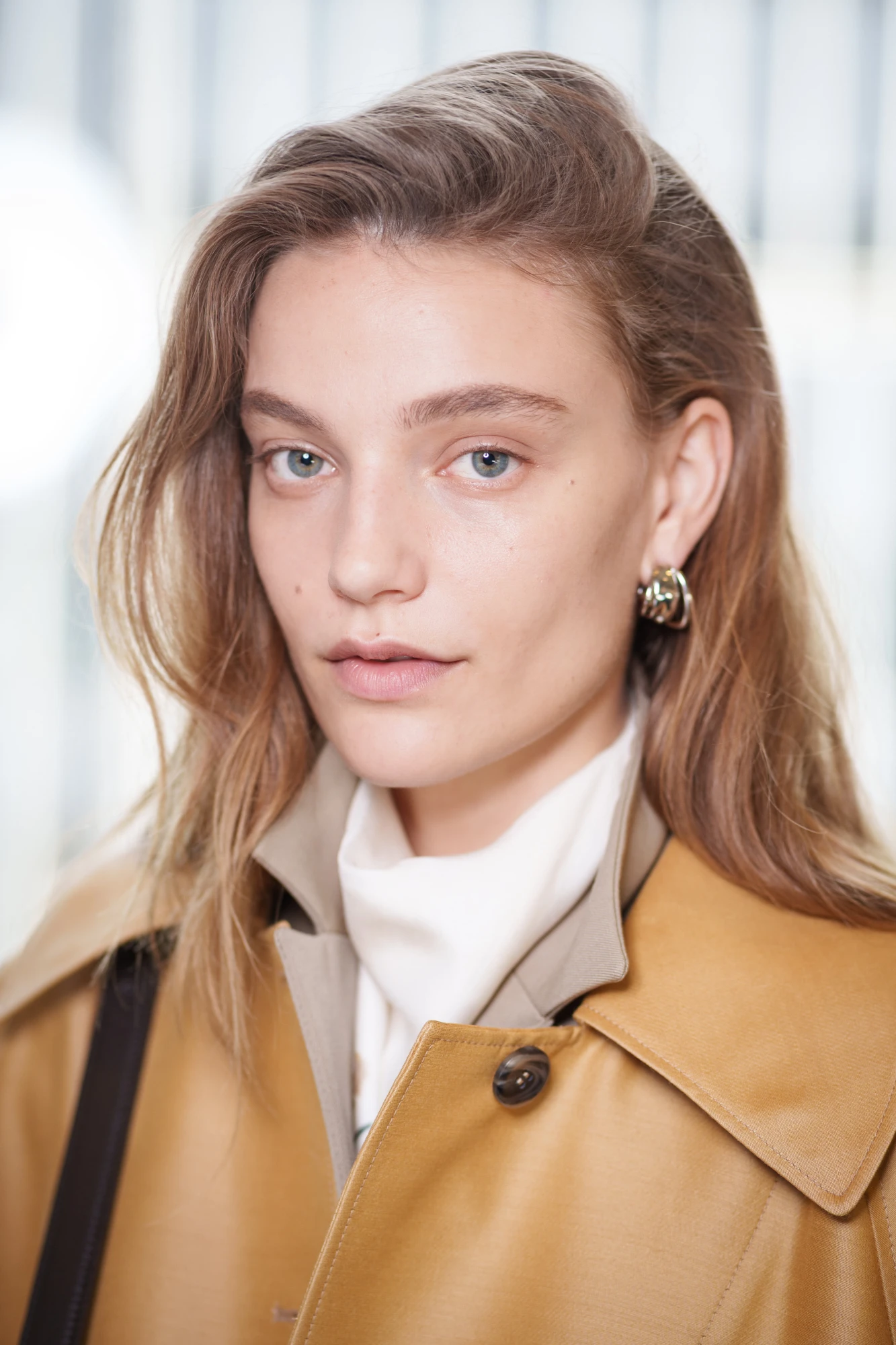 Мікс металів: чому всі поєднують золоті прикраси зі срібними 