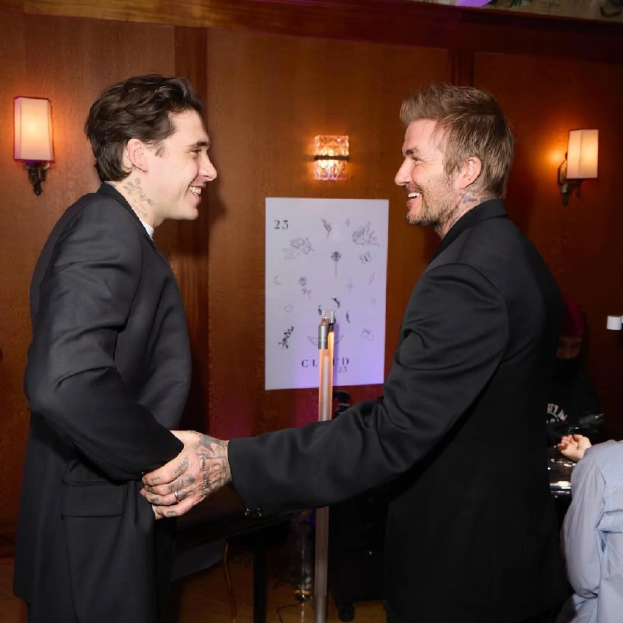 Історія конфлікту в родині Бекхем: Бруклін Бекхем і Нікола Пельтц та Вікторія і Девід Бекхем