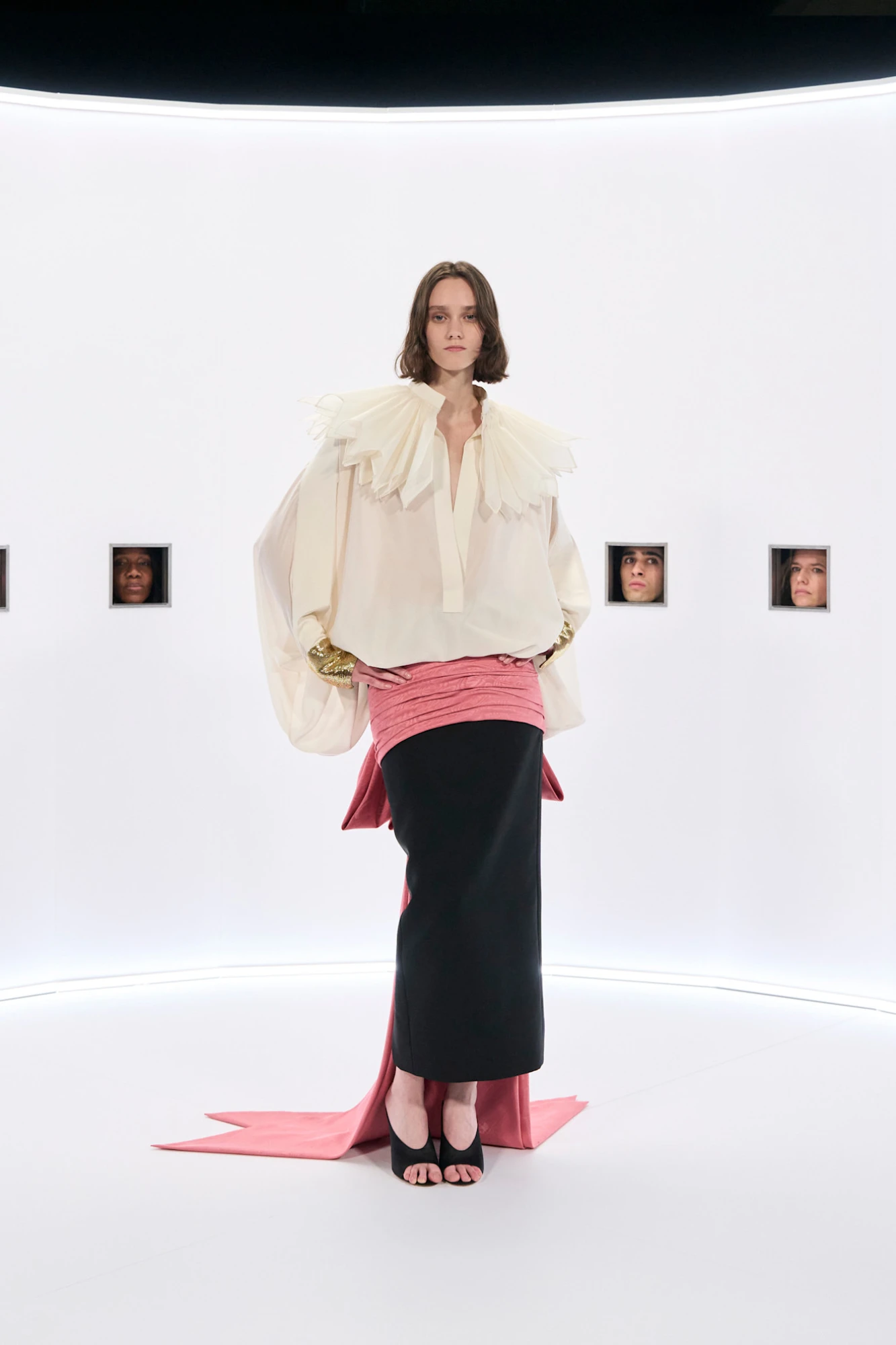 Валентино кутюрний показ